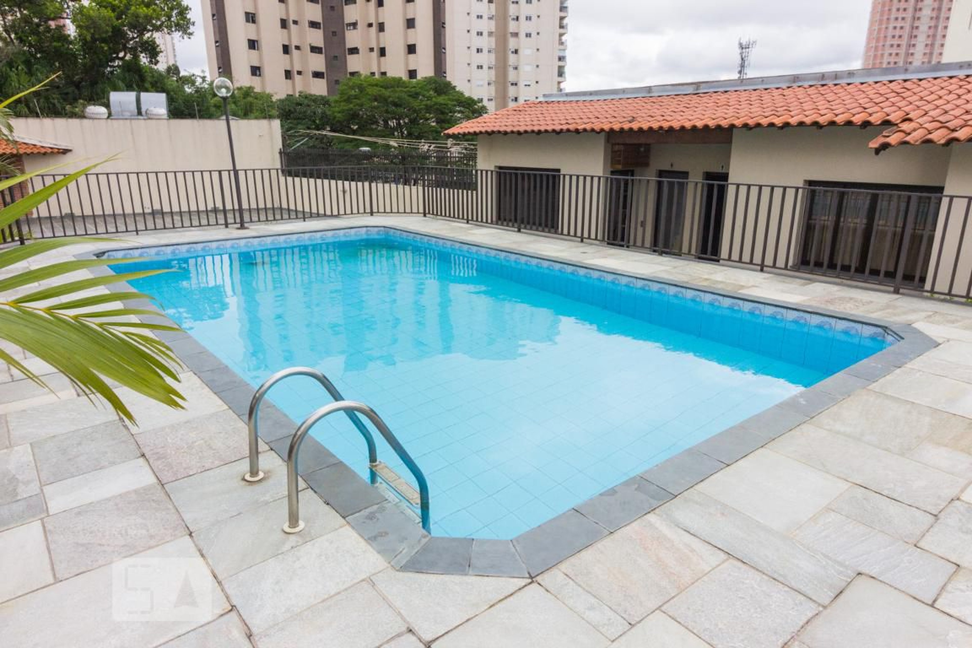 Piscina - Edifício Santana Residence
