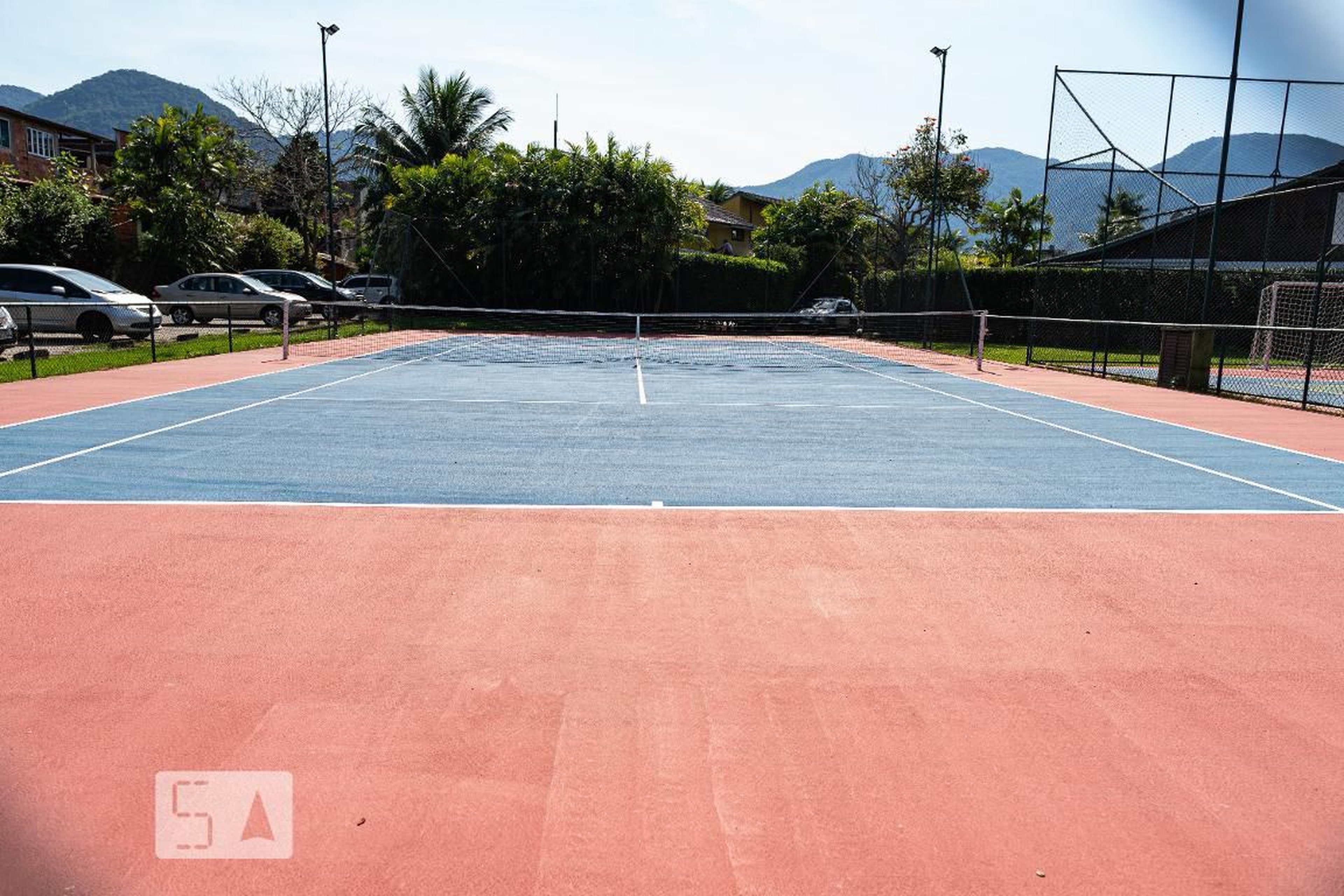 Área comum - quadra de tênis - Cezar