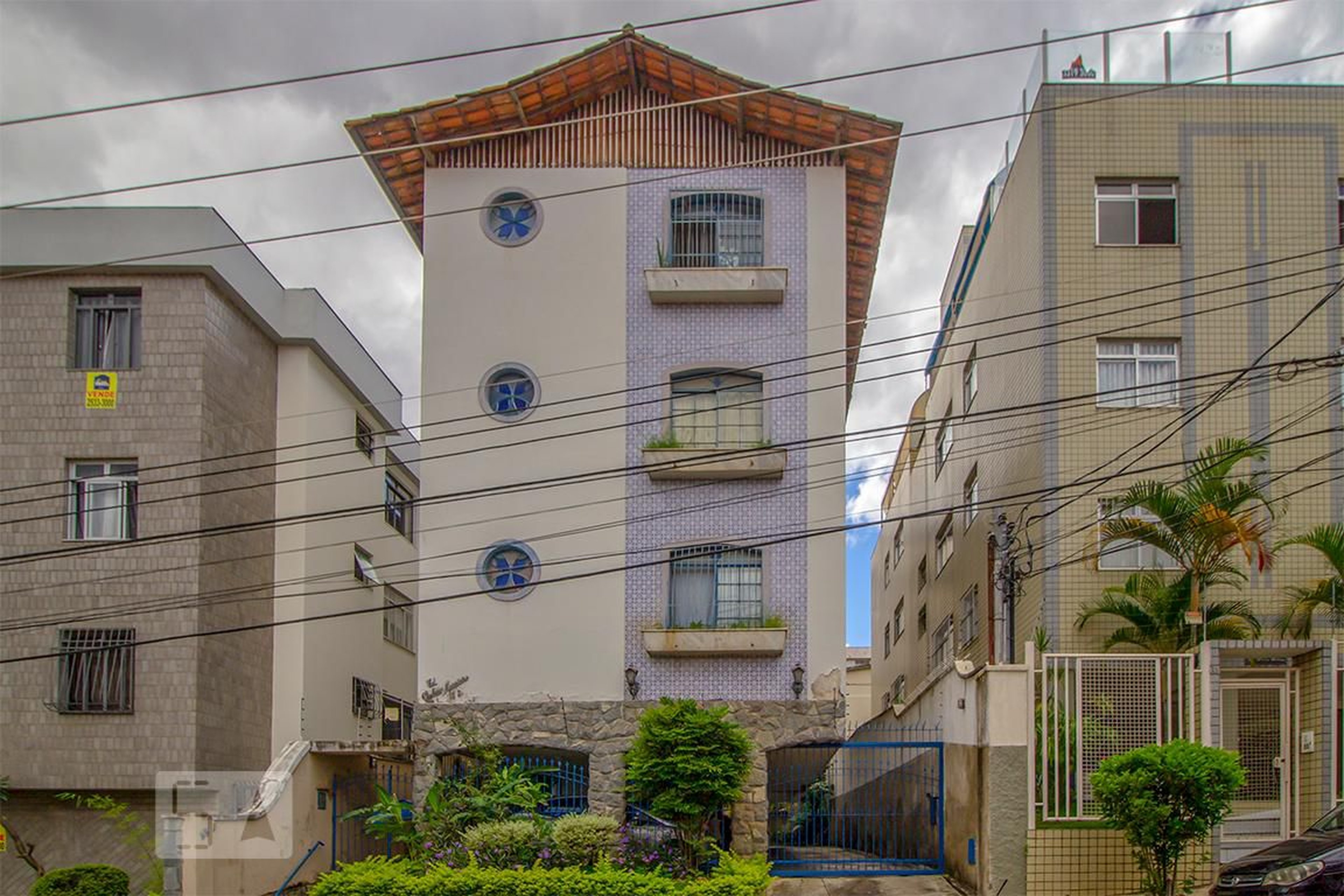 Fachada Condomínio Violeta Marrieiro