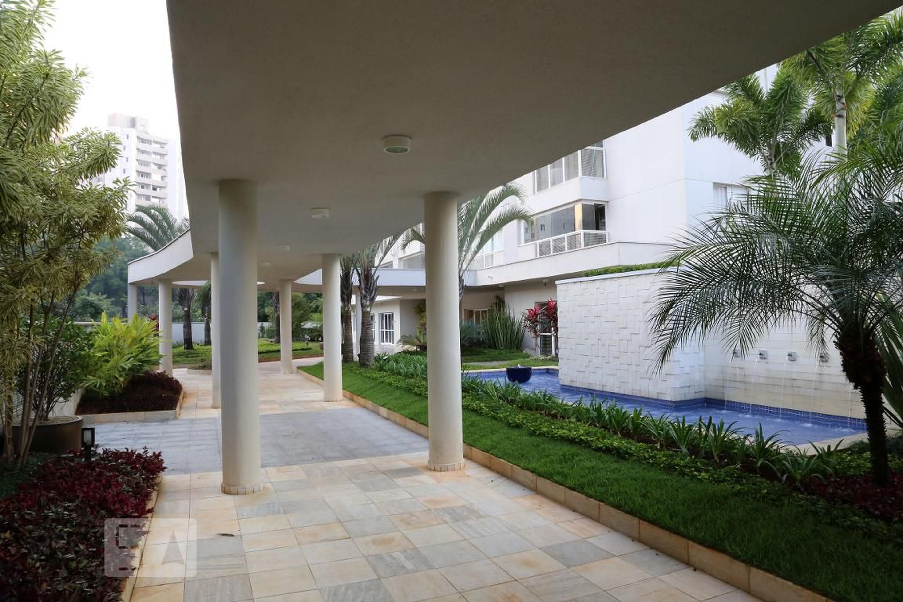 Área Externa - In Jardim Sul Street