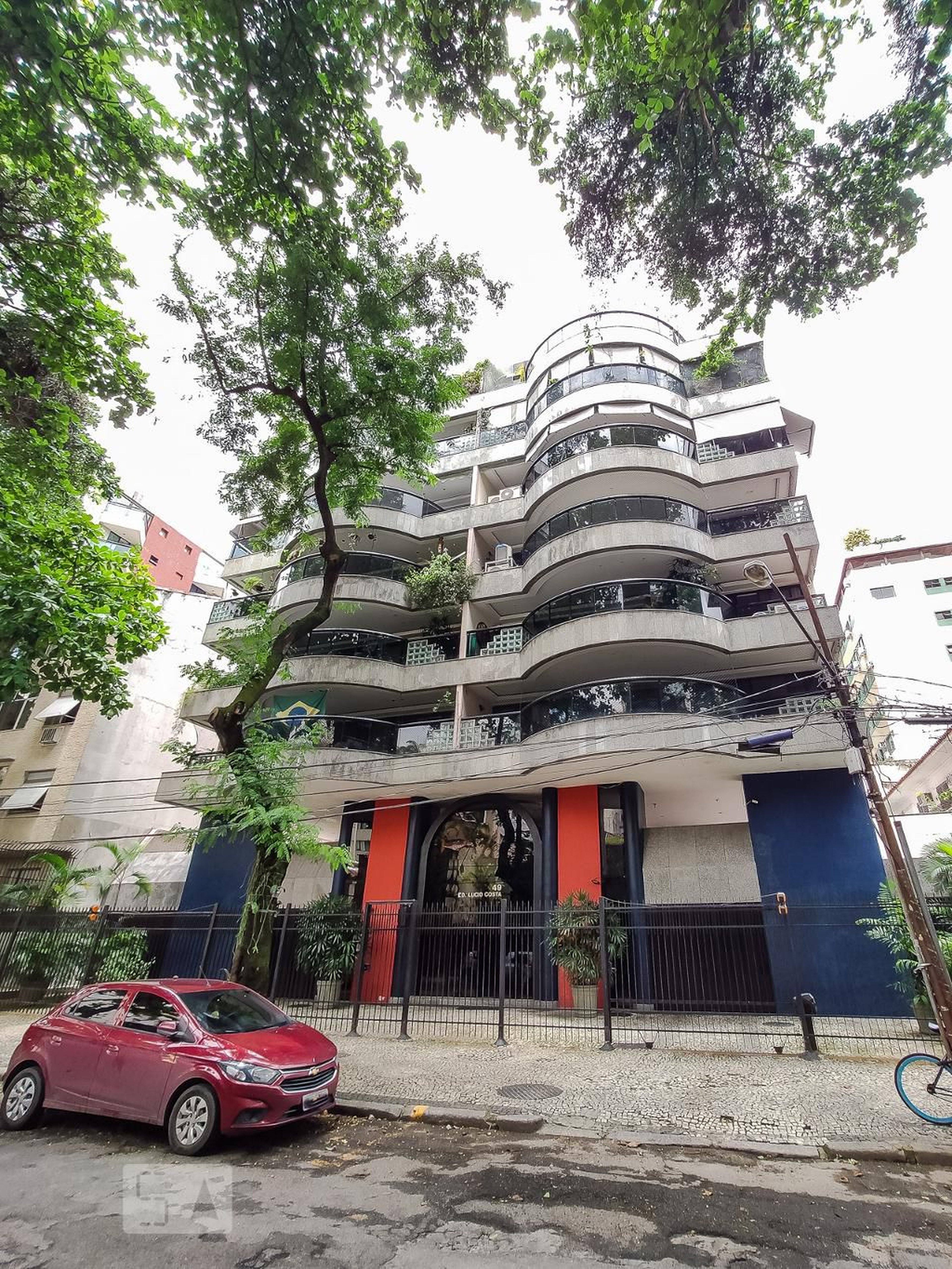 Fachada Condomínio Lúcio Costa