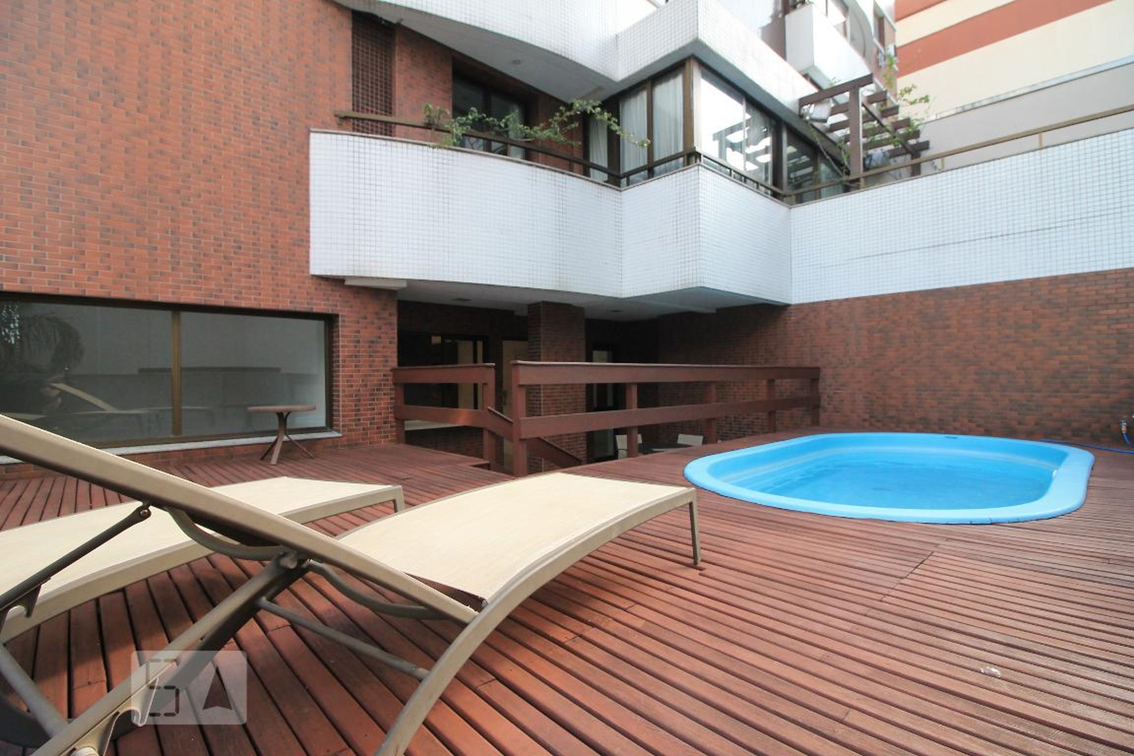 piscina - Edifício Moliere