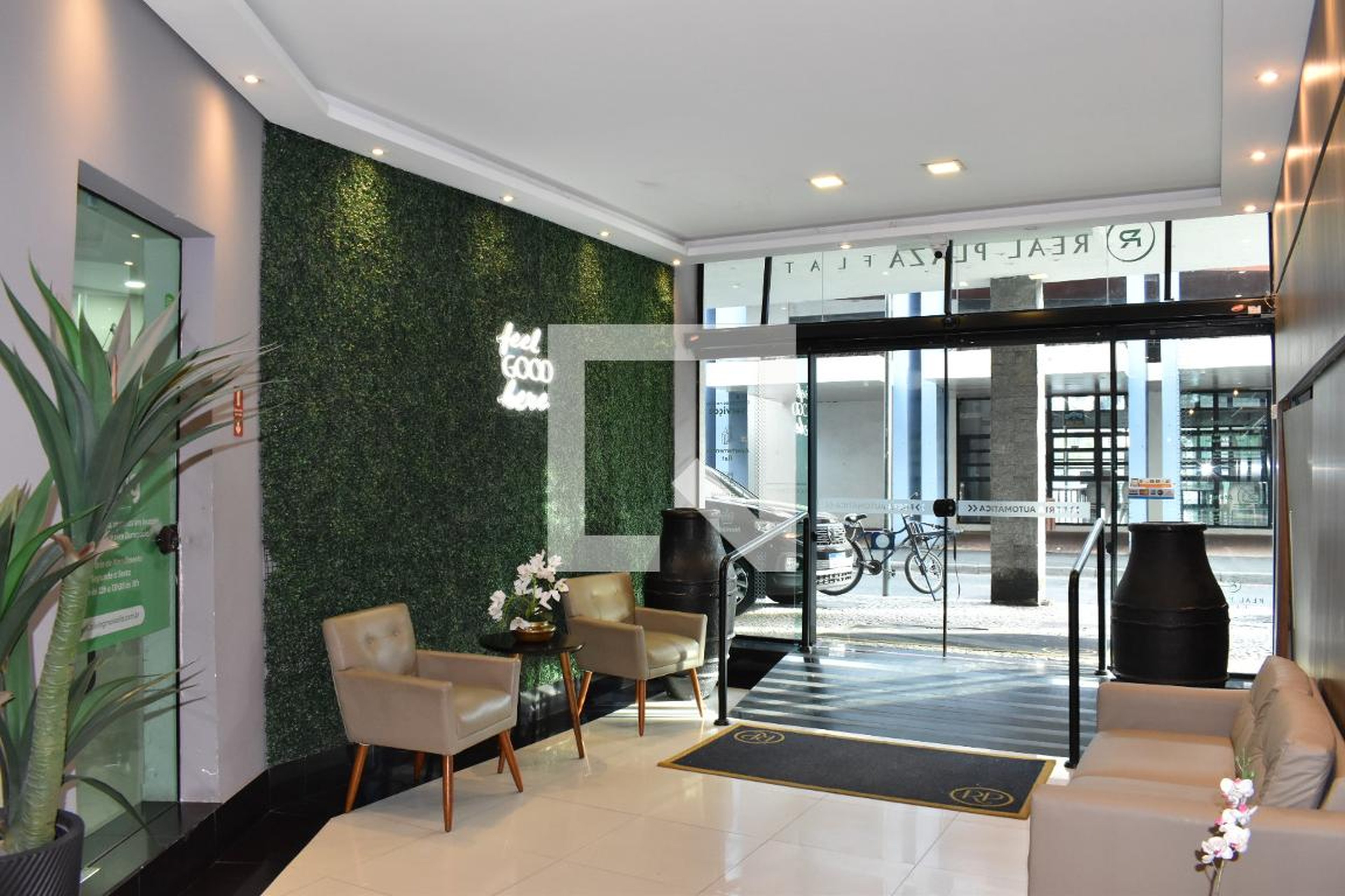 Hall de entrada - Real Plaza Flat