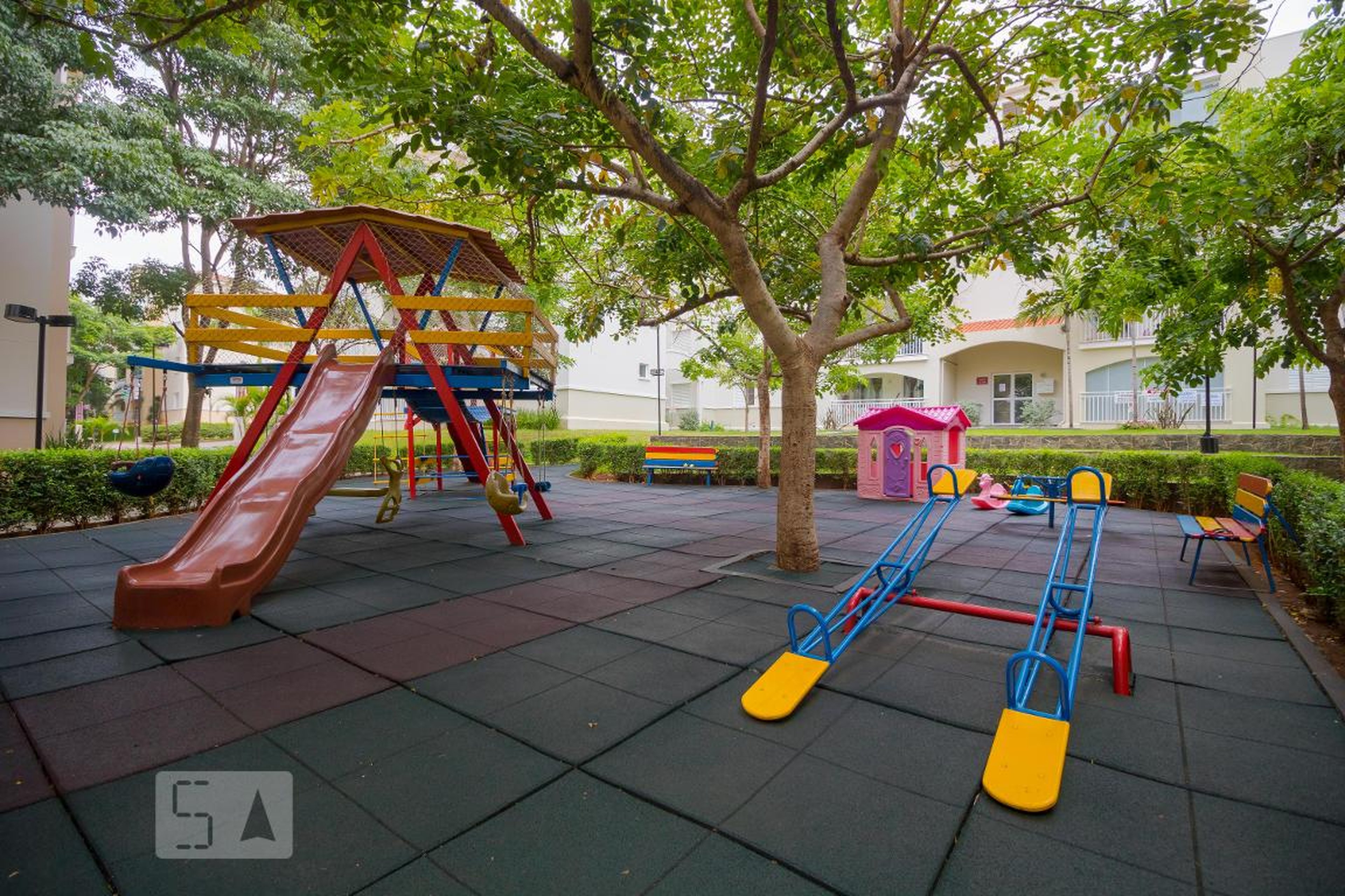 Playground - Avalon 2