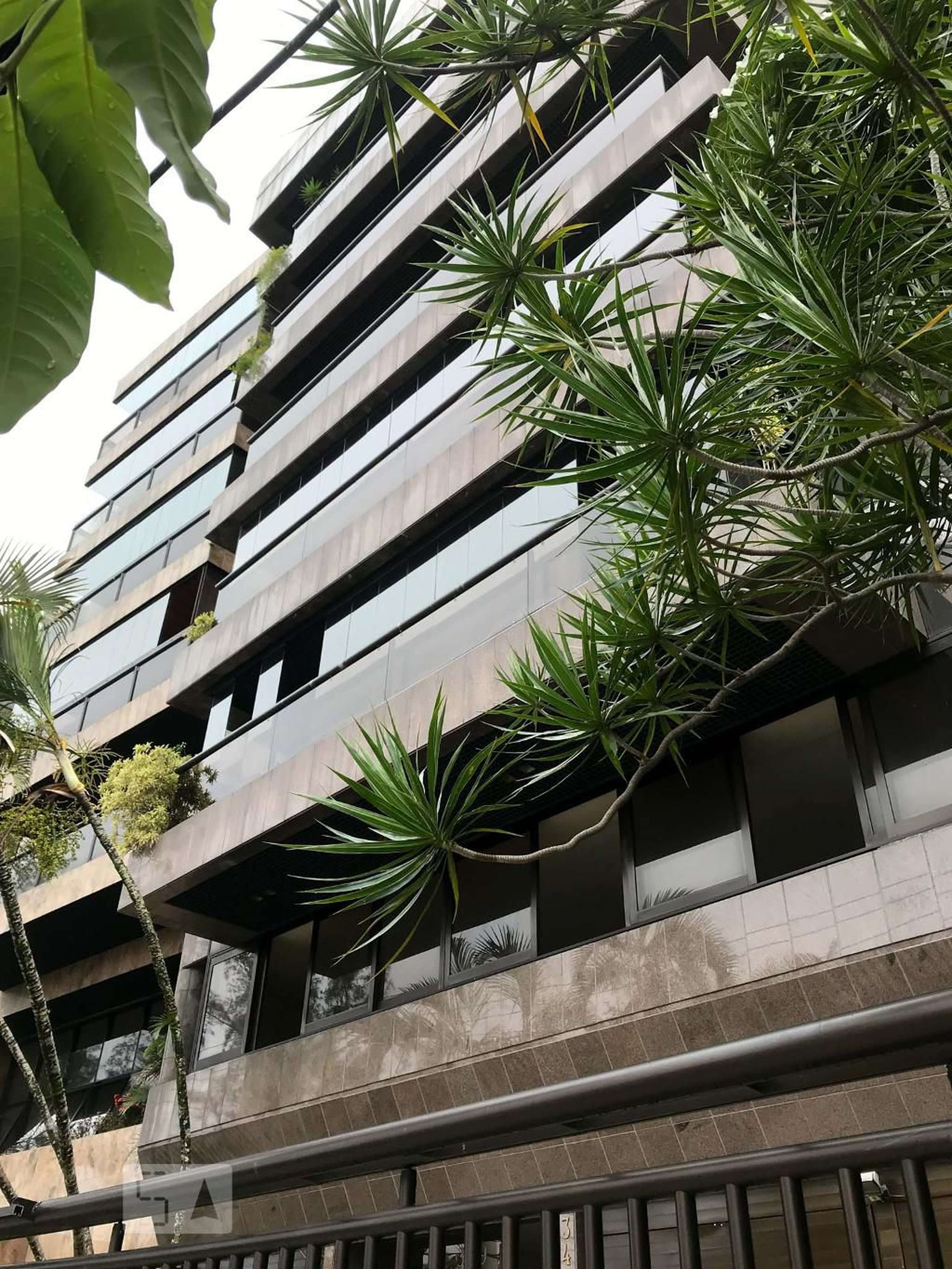 Fachada do Prédio Condomínio em Avenida Borges de Medeiros, 3449