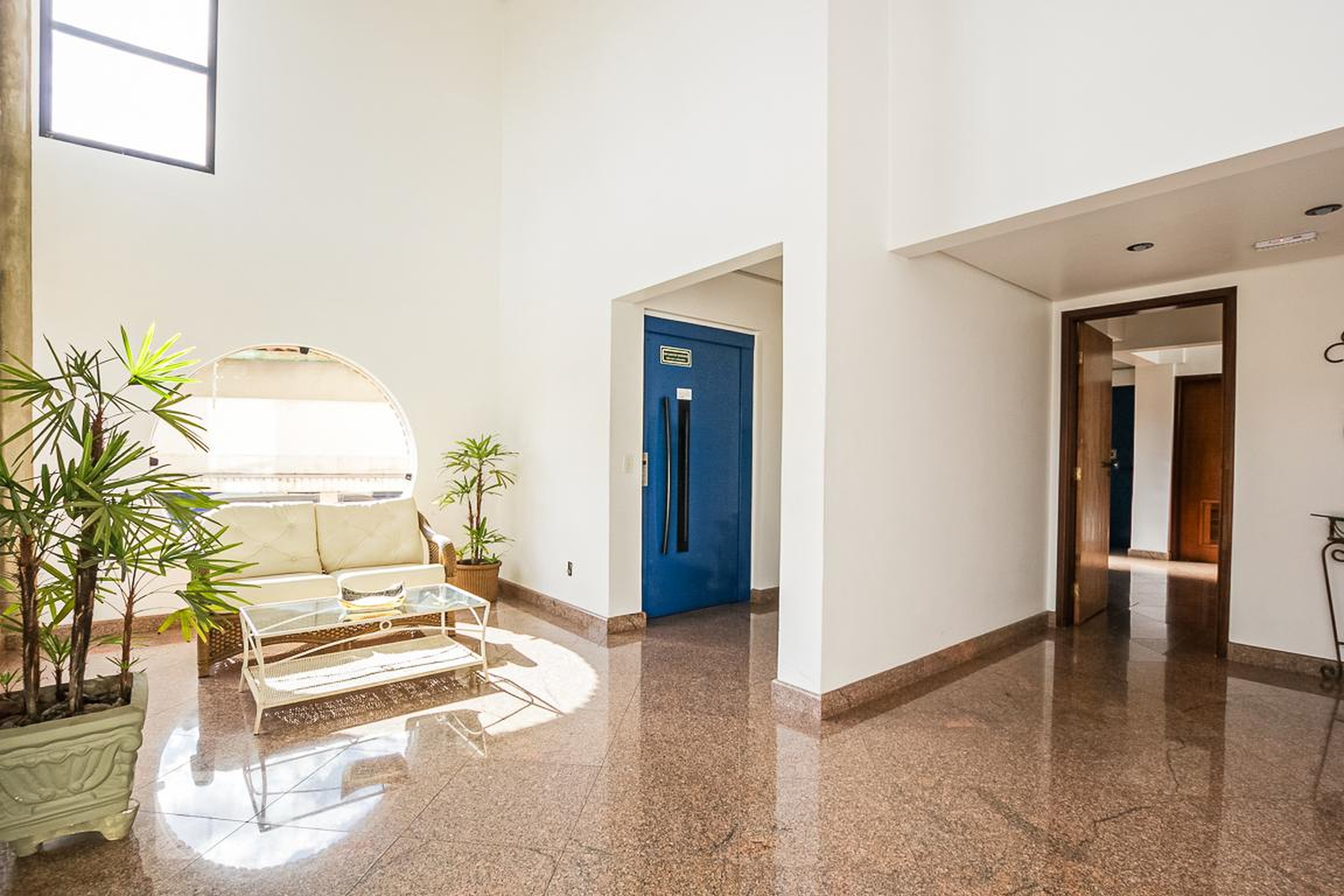 Hall - Pedra Preta