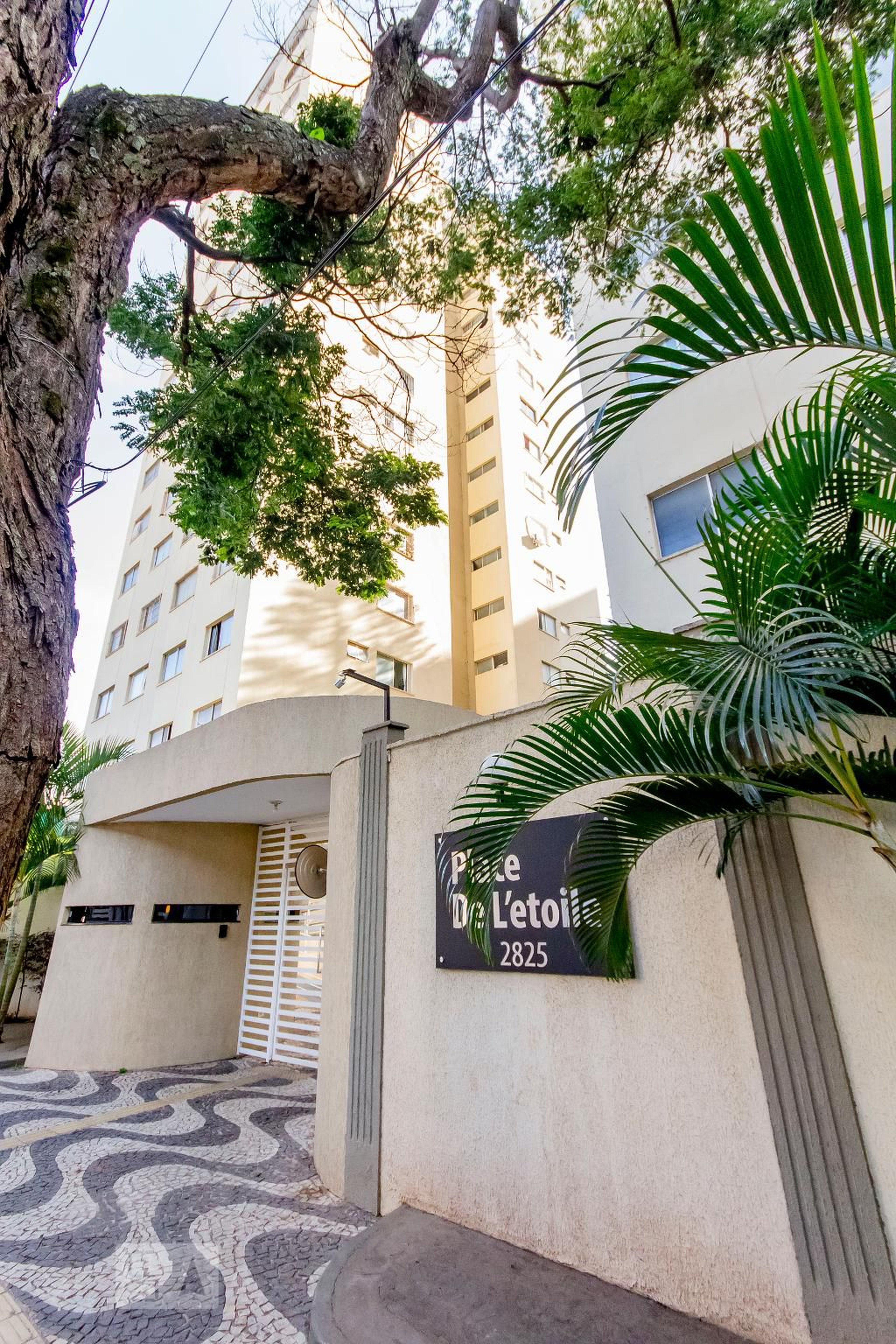 Fachada Condomínio Place de L’Etoile