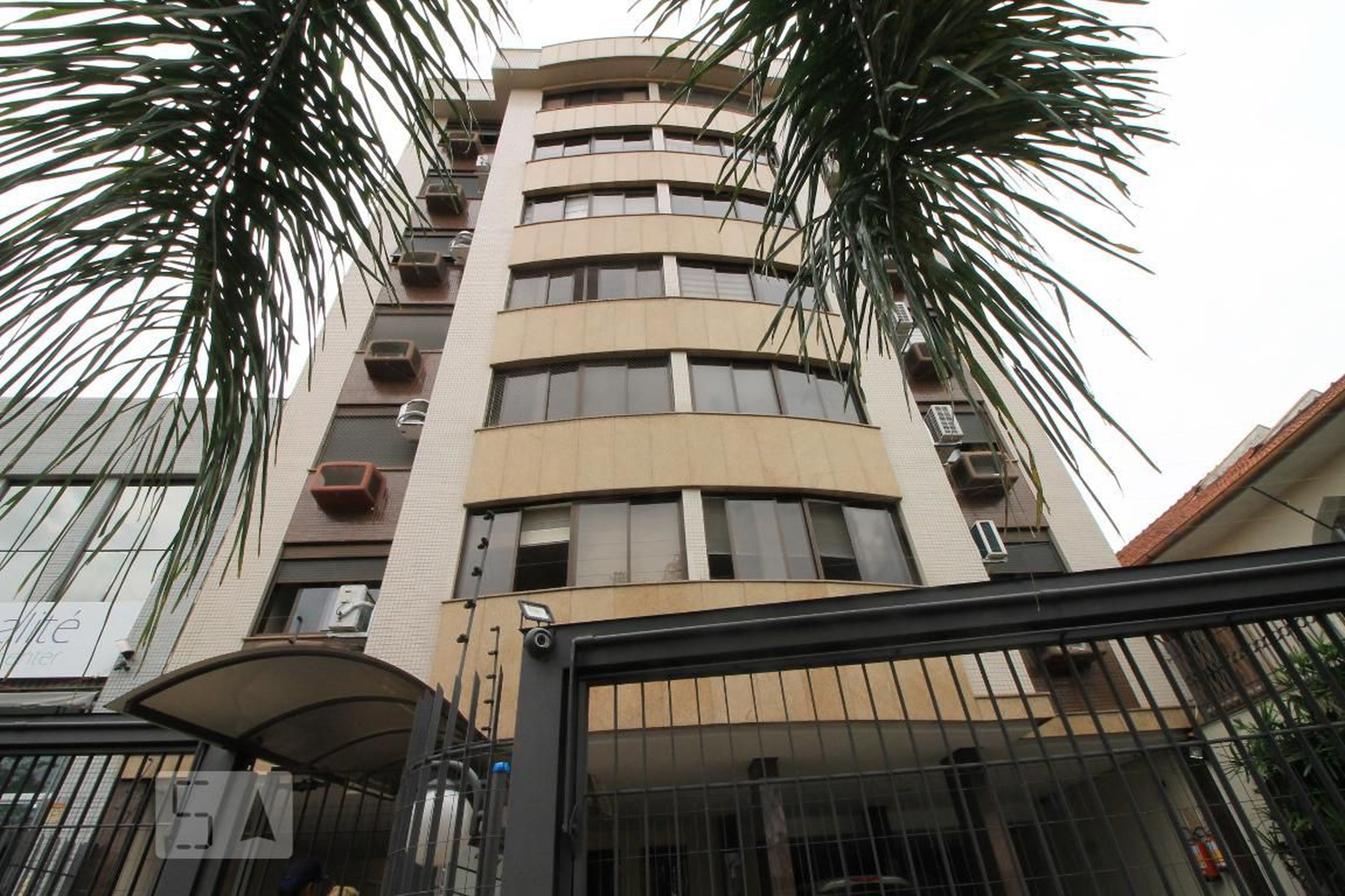 Fachada Condomínio em Rua Guararapes, 70