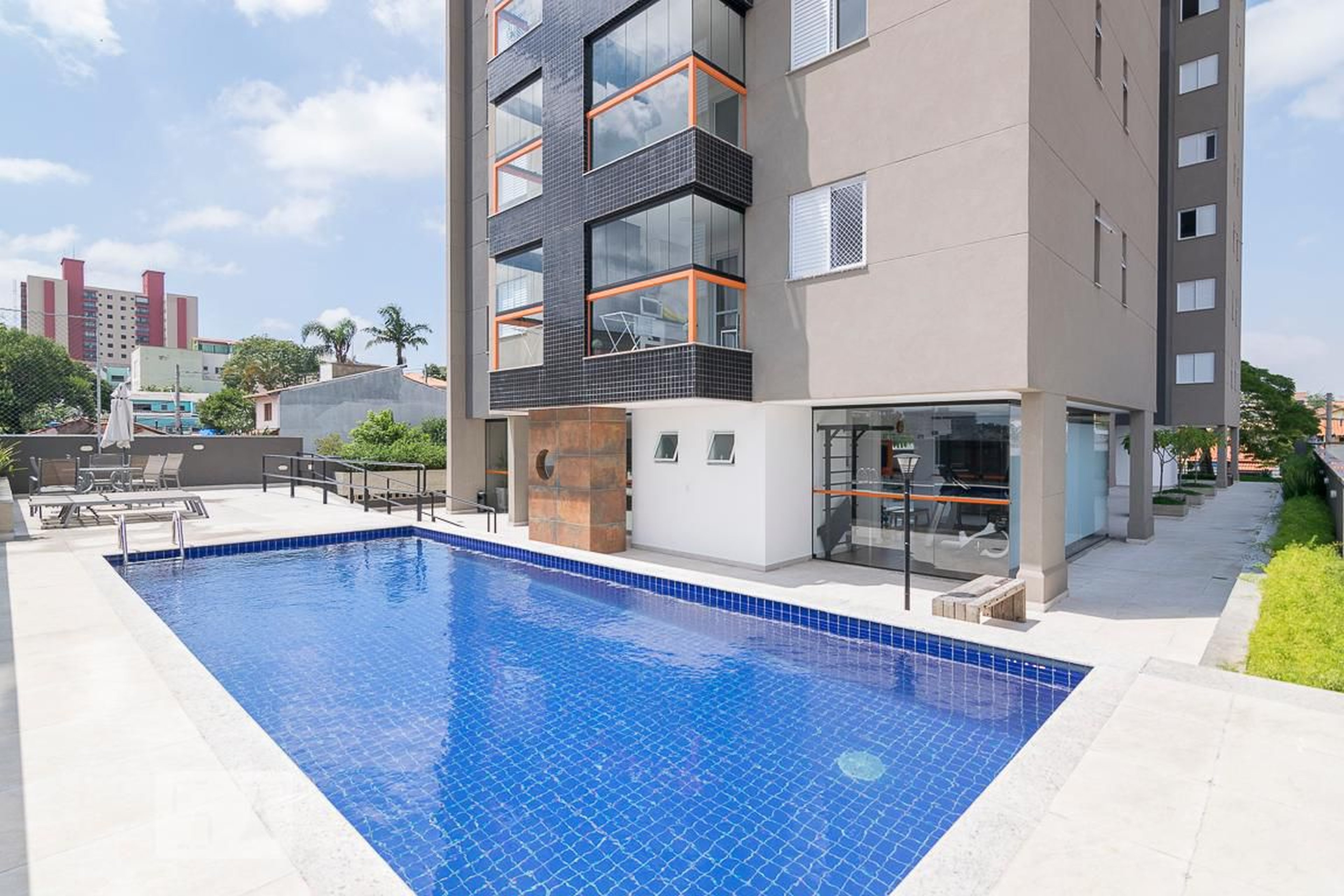 Piscina - Ed. Parque Araguaia