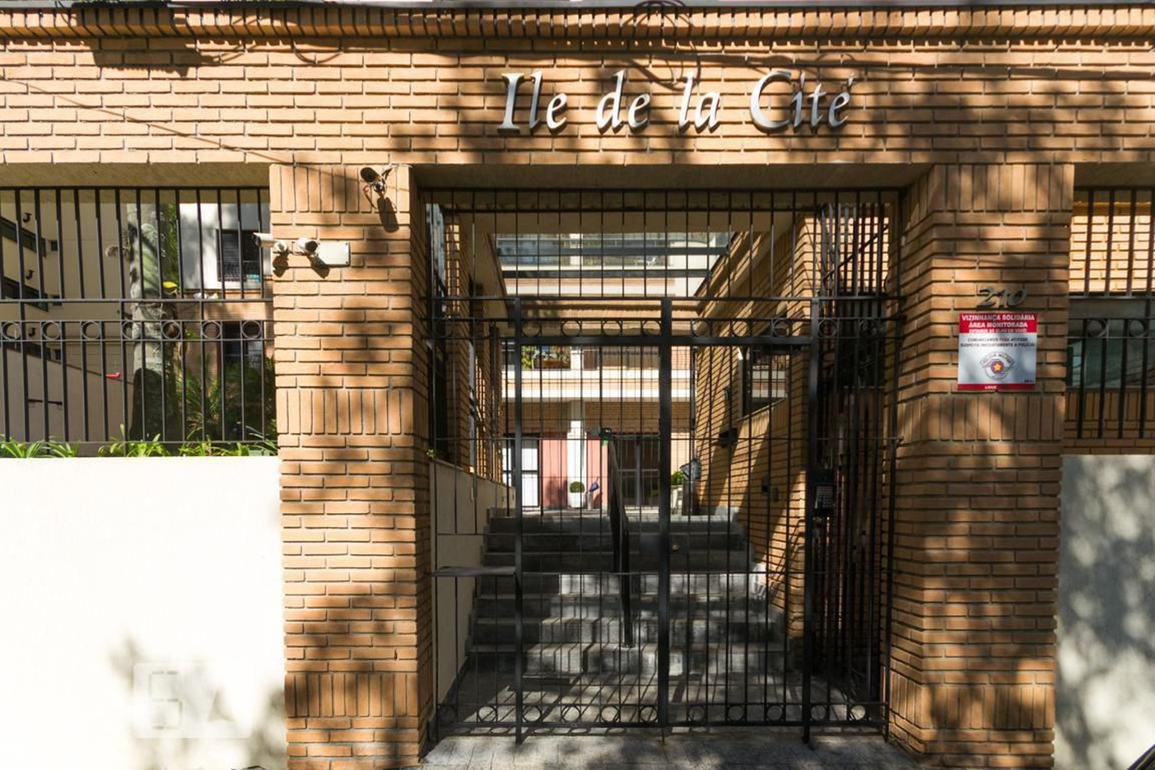 Fachada Condomínio Ile de La Cité