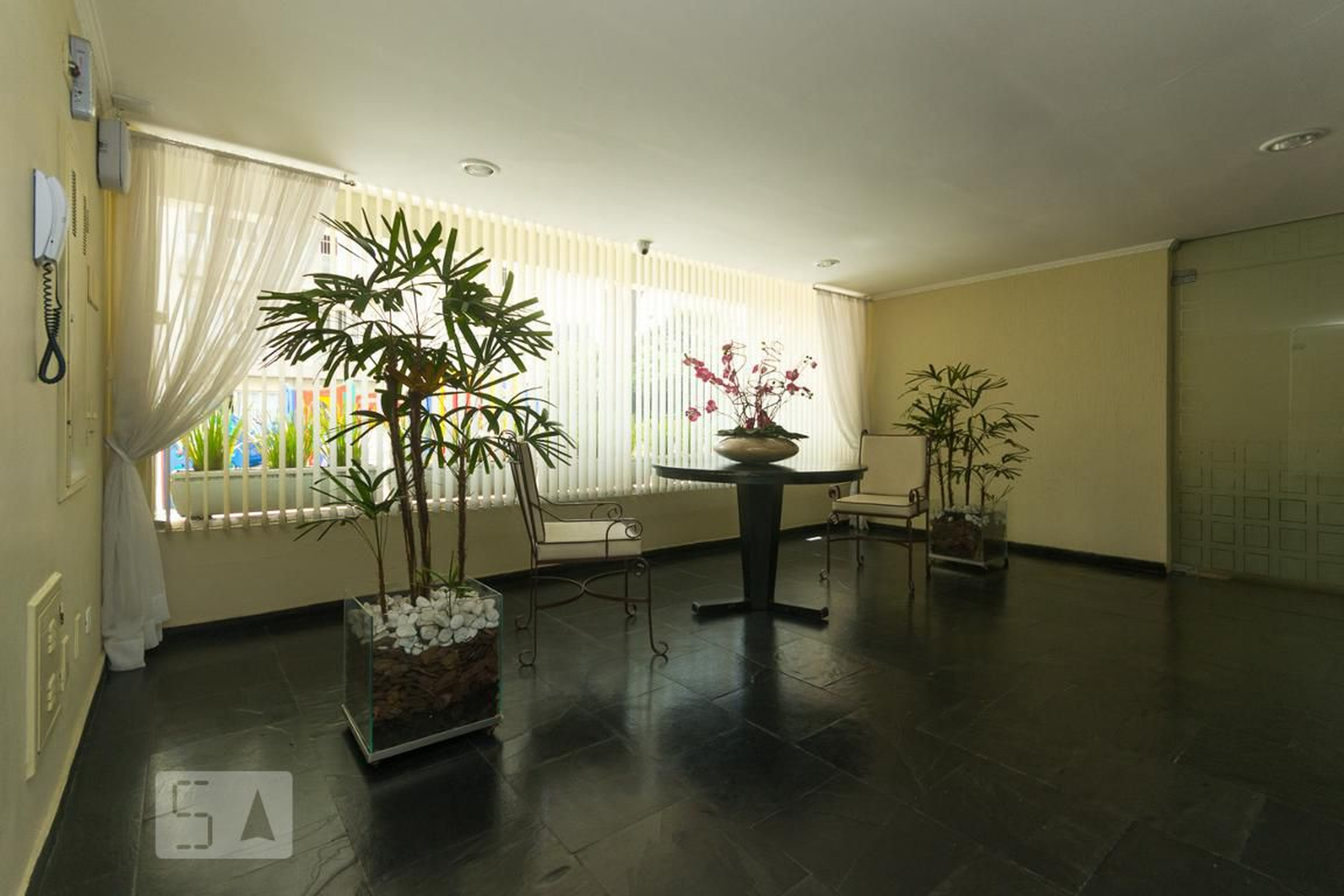 Hall - Cristina Andréa Humberto