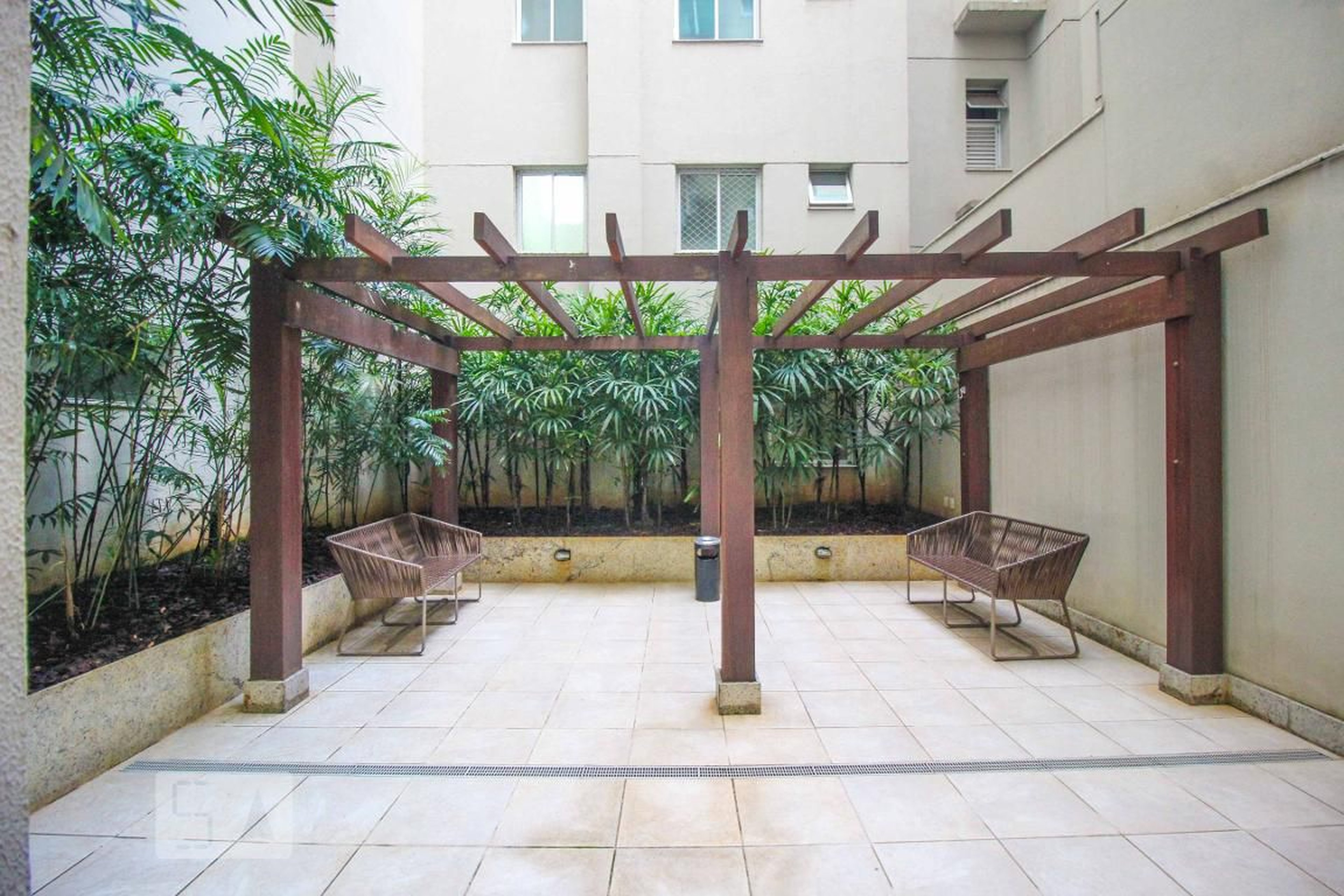 Área Externa - Edifício Autêntico