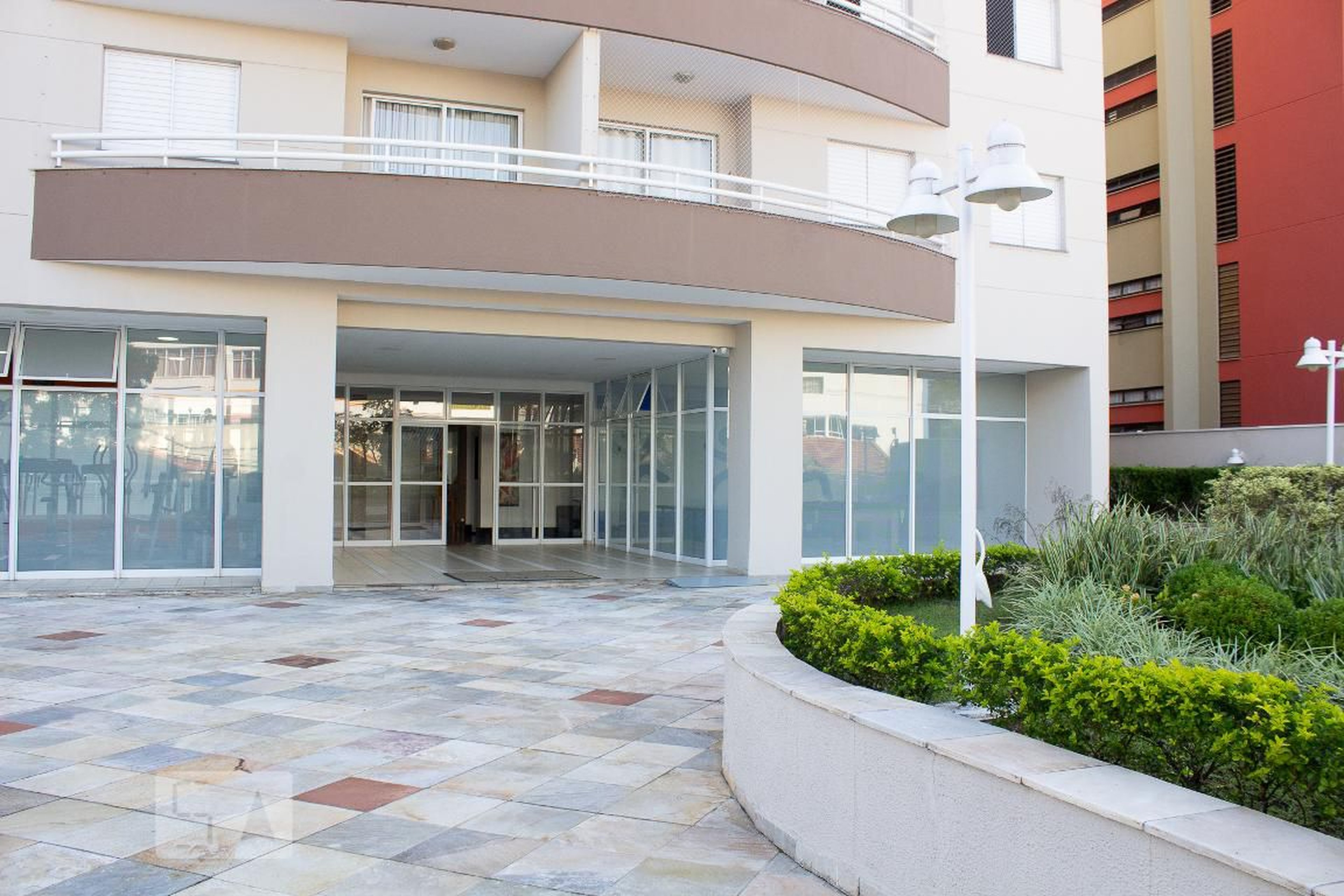 Fachada do Condomínio Condomínio Com Portaria Ap31