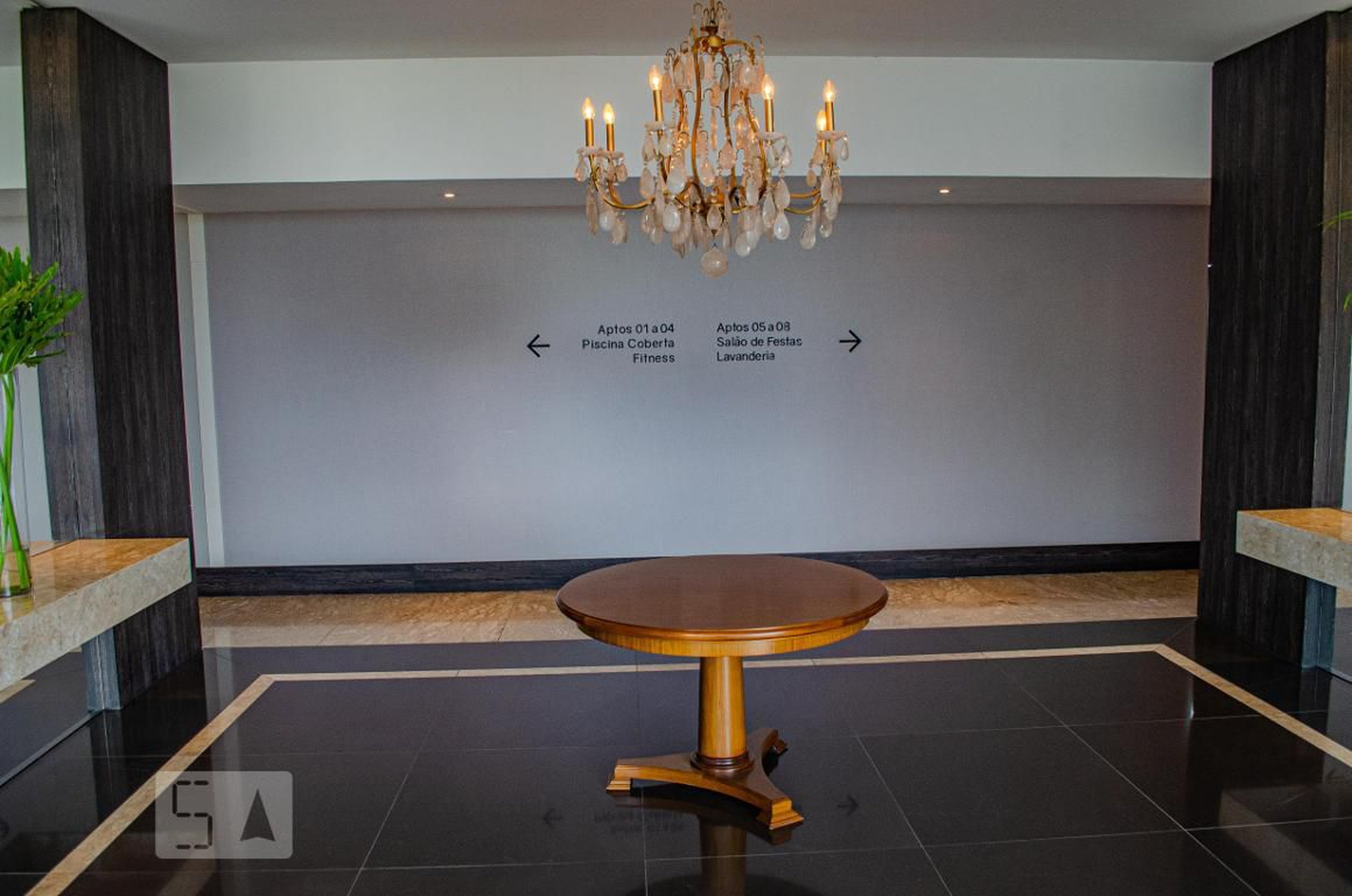 Hall de Entrada - Presidente Mitre