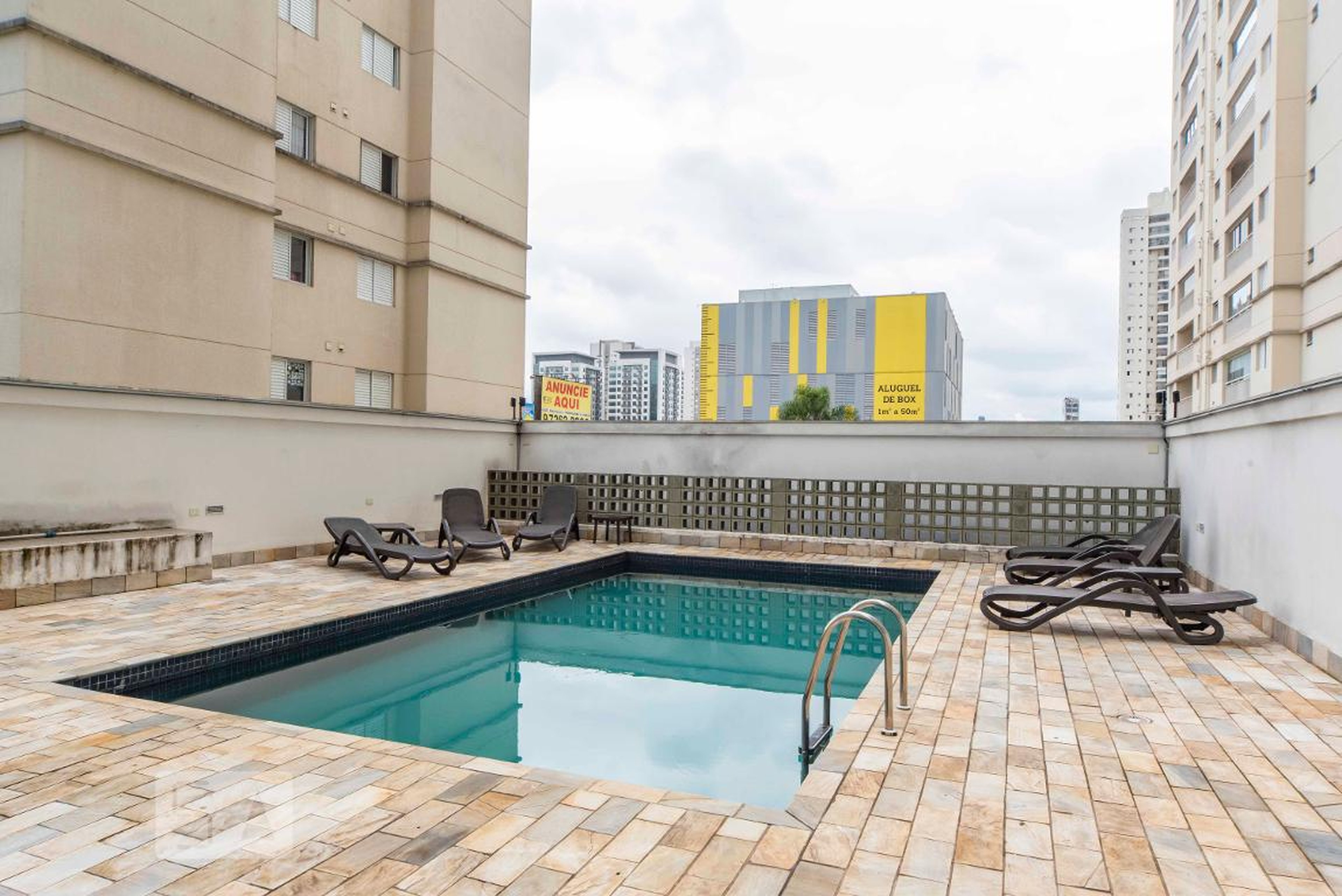 Piscina - Edificio Aquila