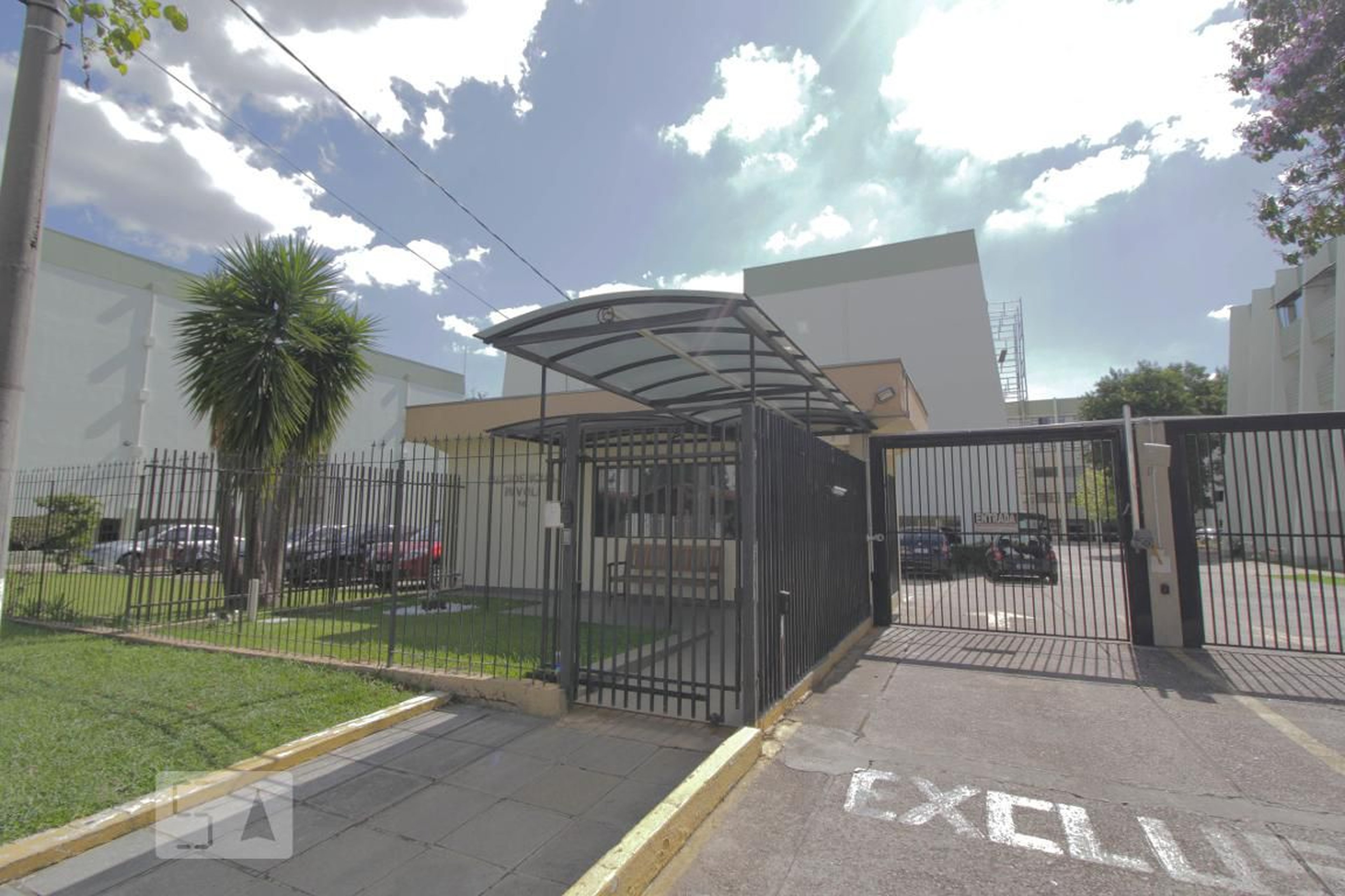 Fachada do Condomínio Condomínio Conjunto Residencial Rivoli