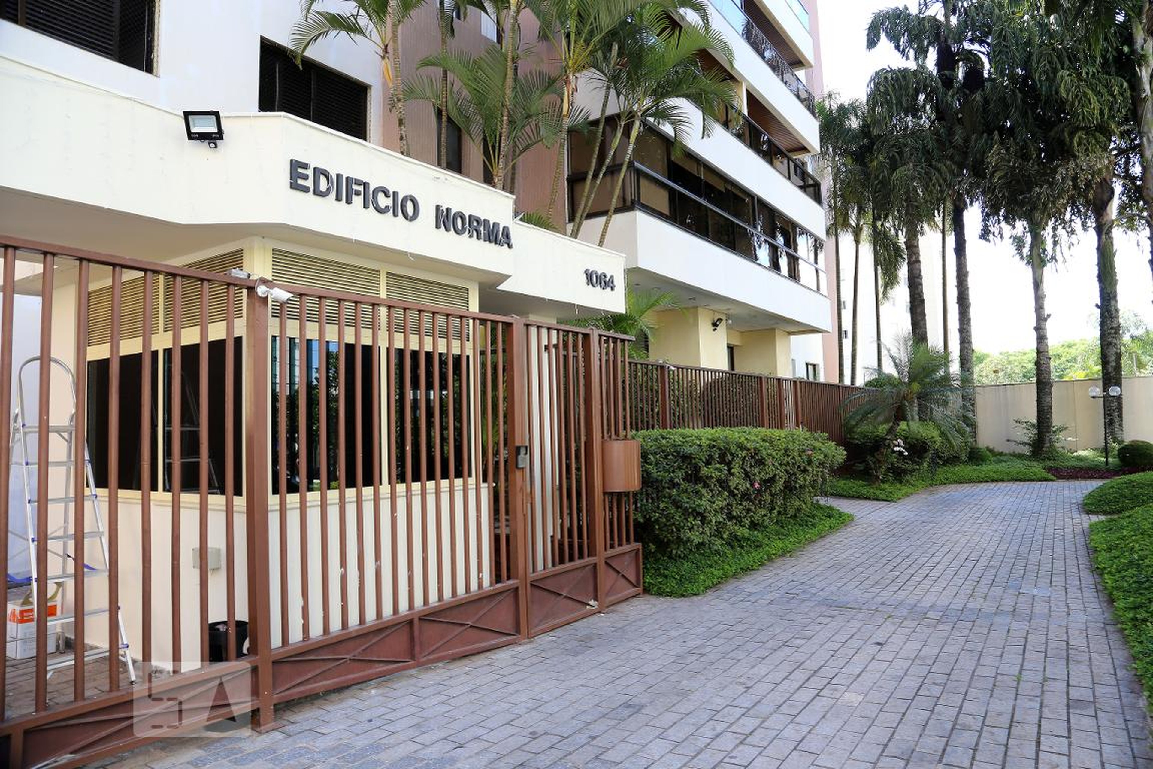 Fachada do Condomínio Edifício Norma