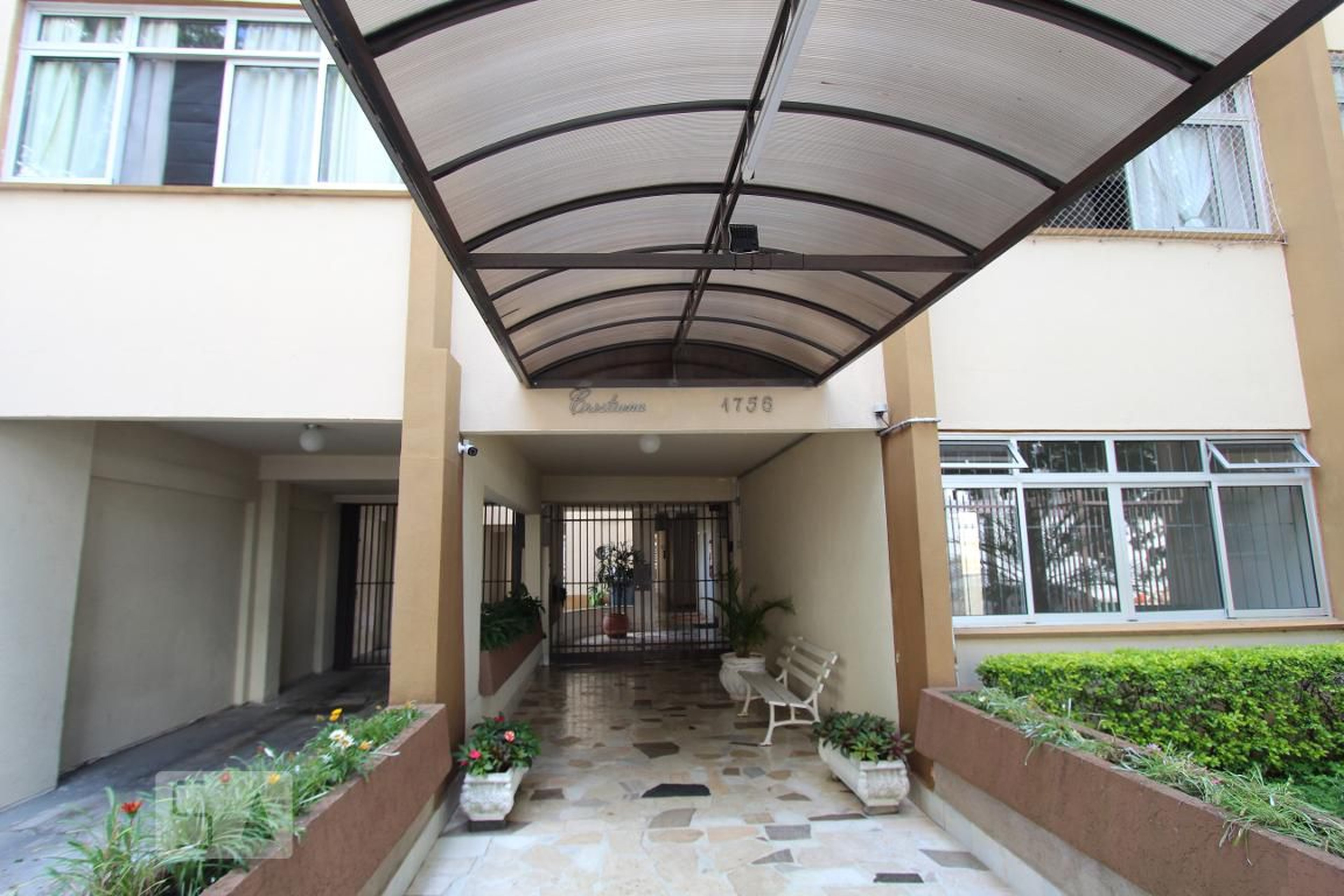 Fachada Condomínio omí­Nio do Edifí­Cio Cristina