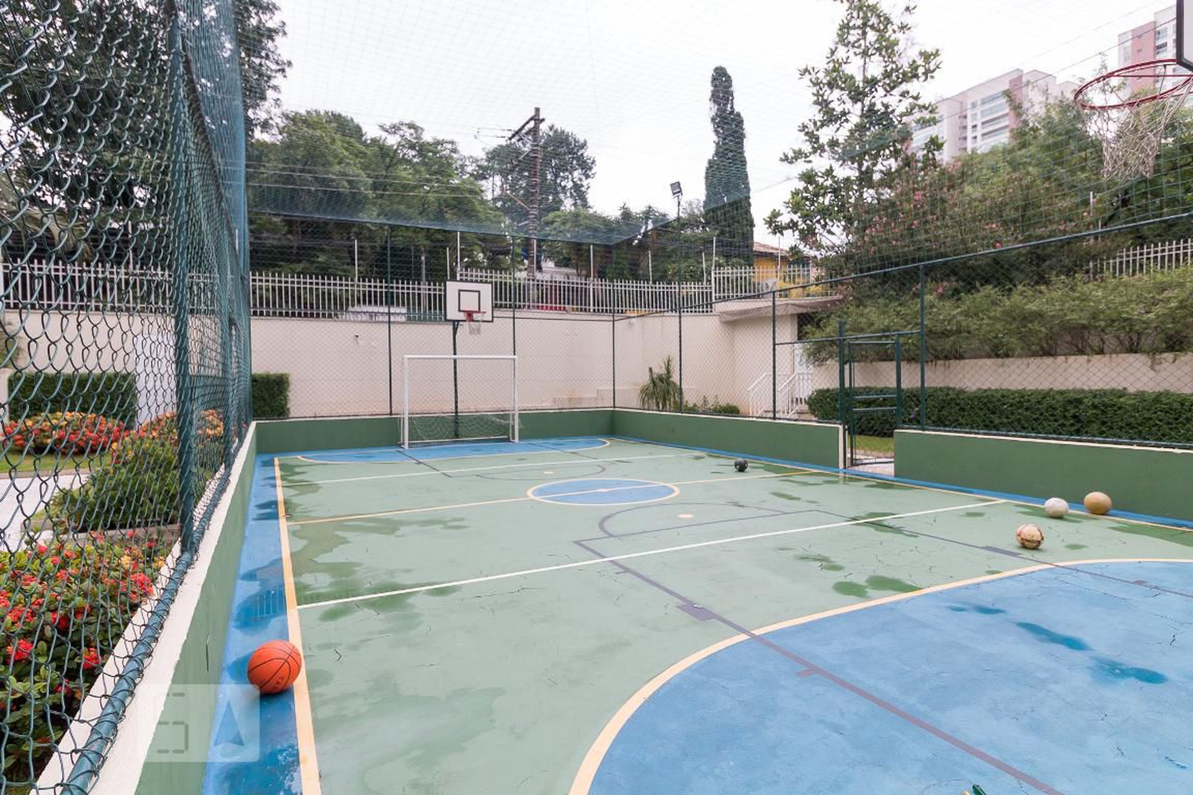 Quadra poliesportiva - Chateau Du Parc