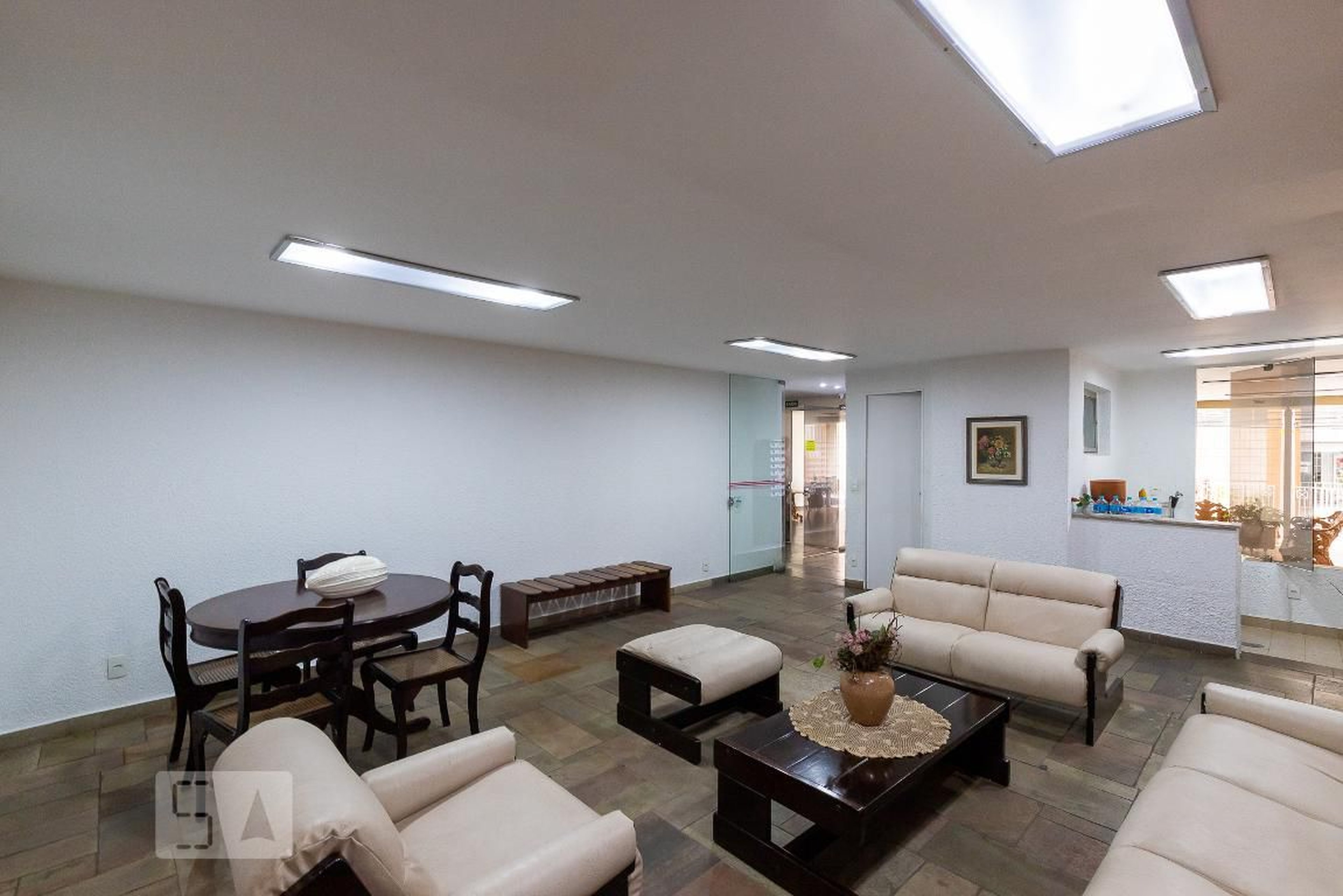 Área comum - Salão de festas - 