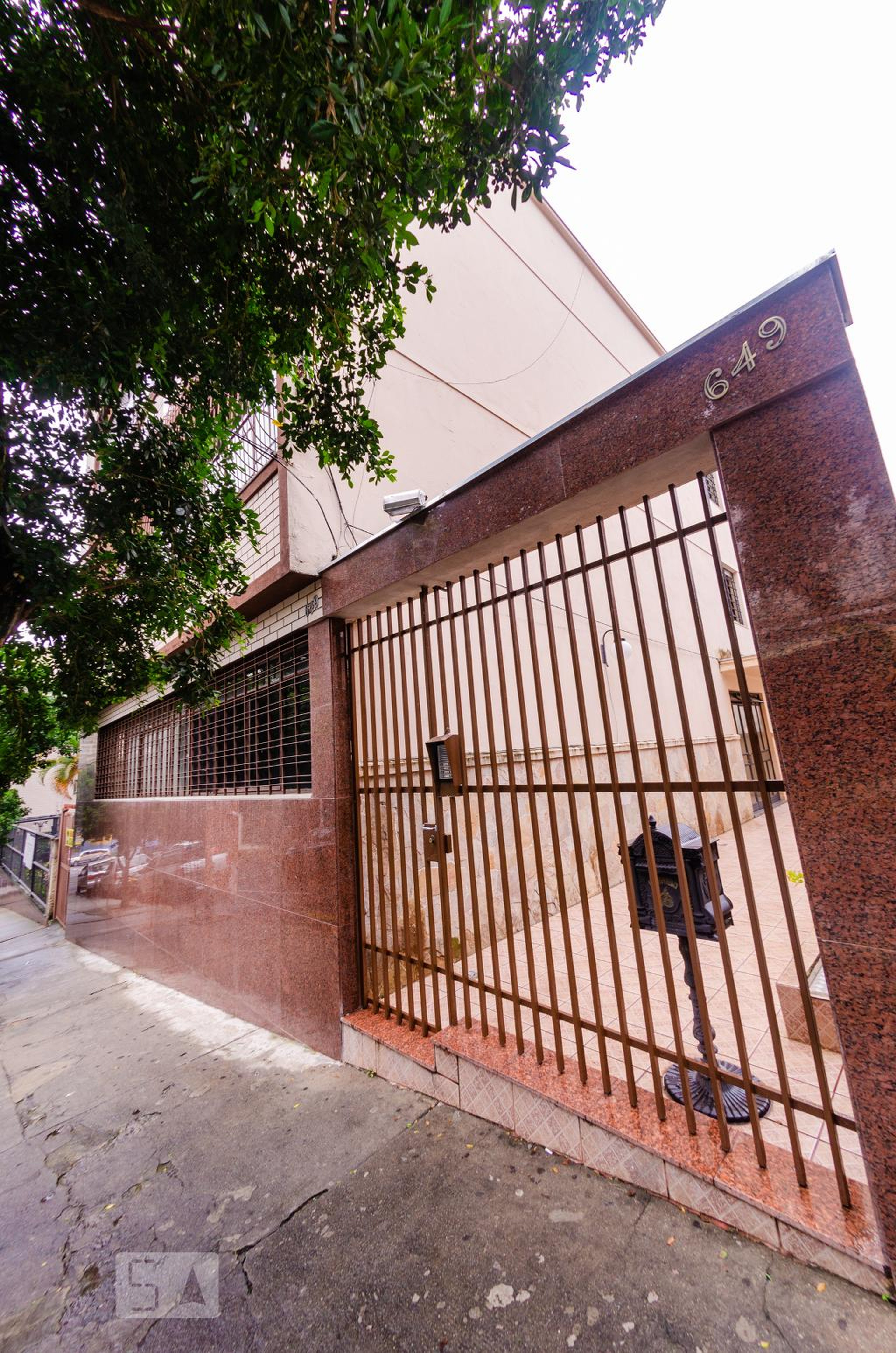 Fachada Condomínio em Rua Oscar Trompowsky, 649