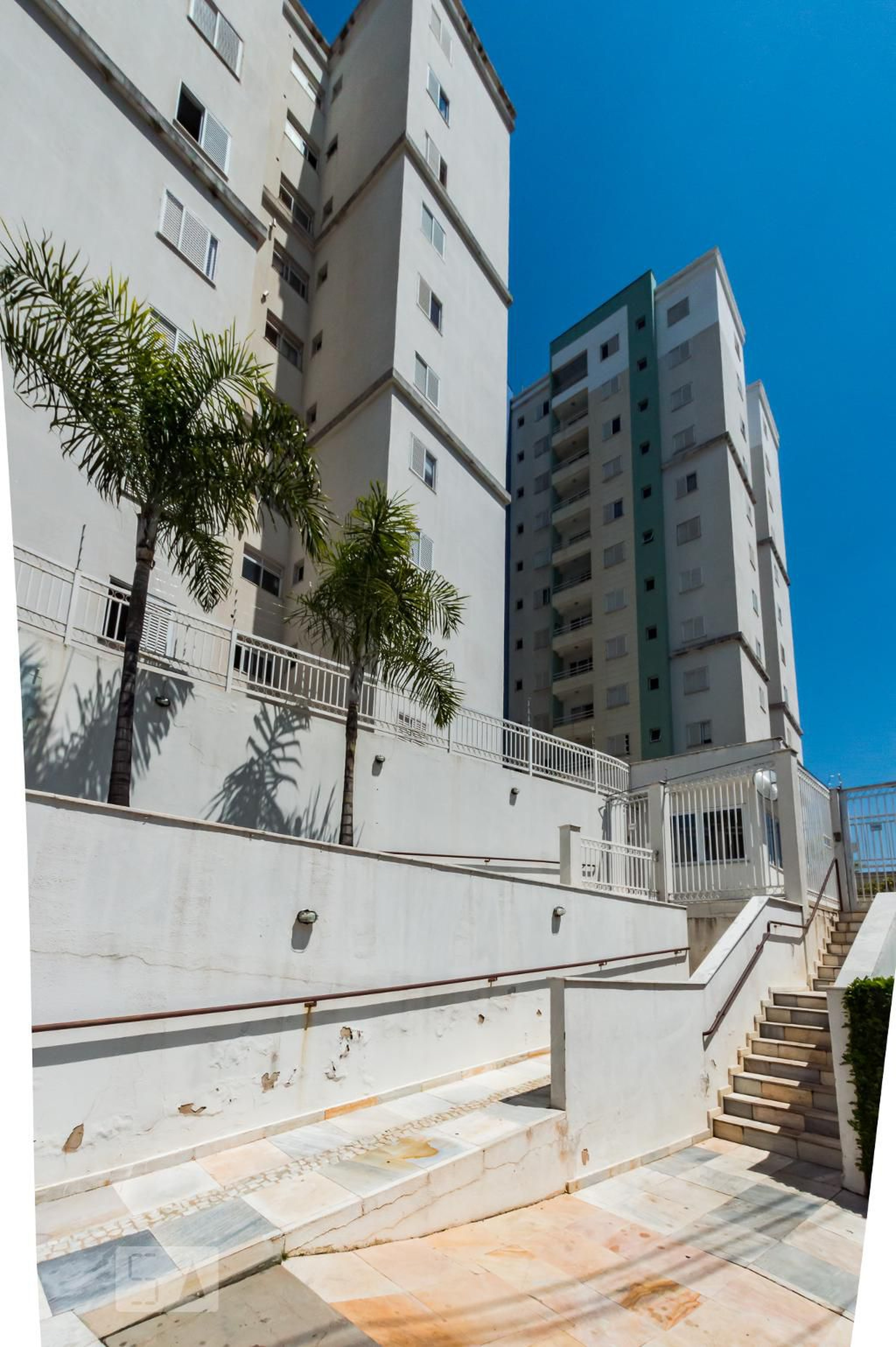 Fachada do Condomínio Condomínio Piacere