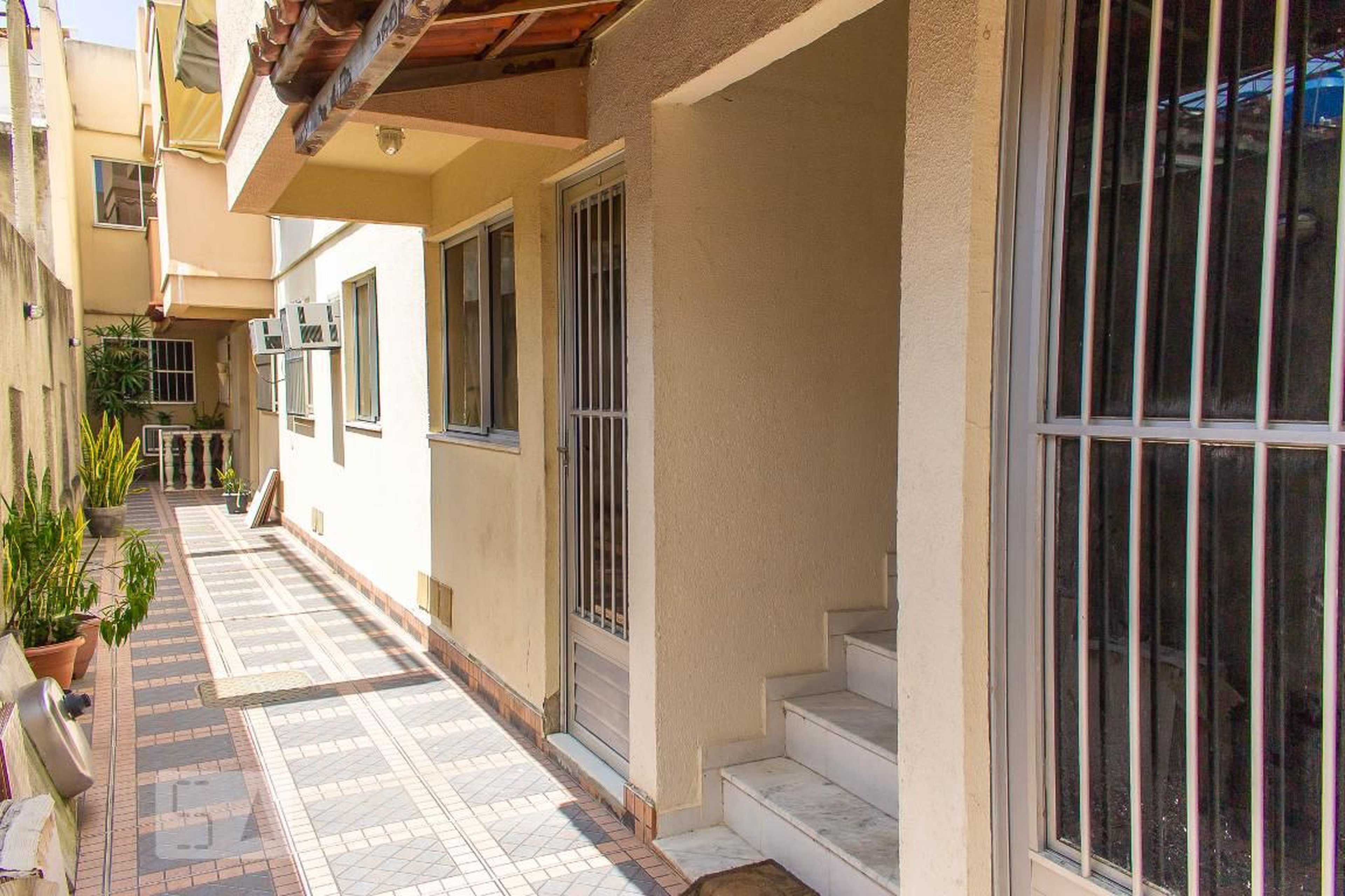 Entrada - Rua Silva Xavier 114