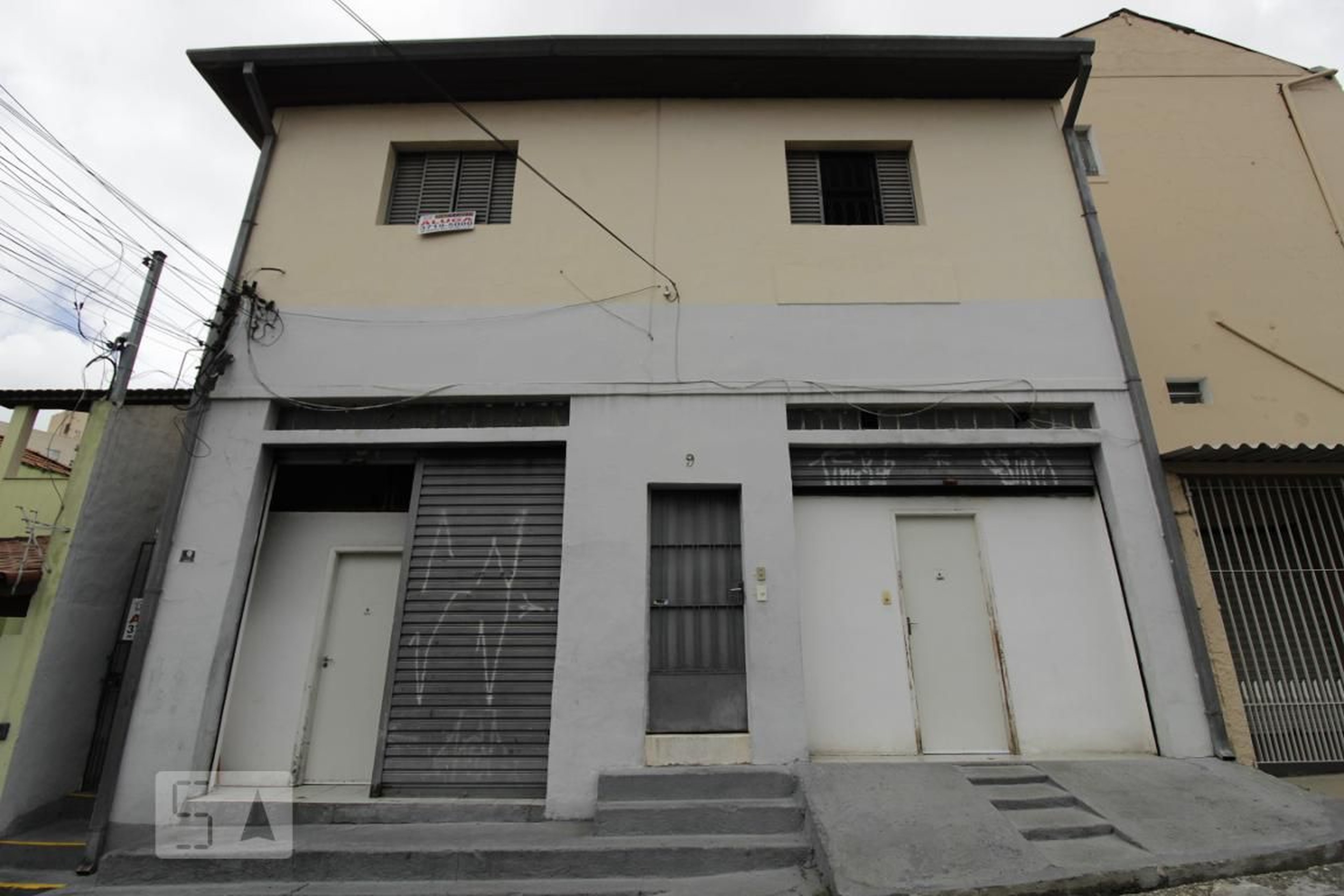 Fachada Condomínio em Rua Sofia Bernardi, 9