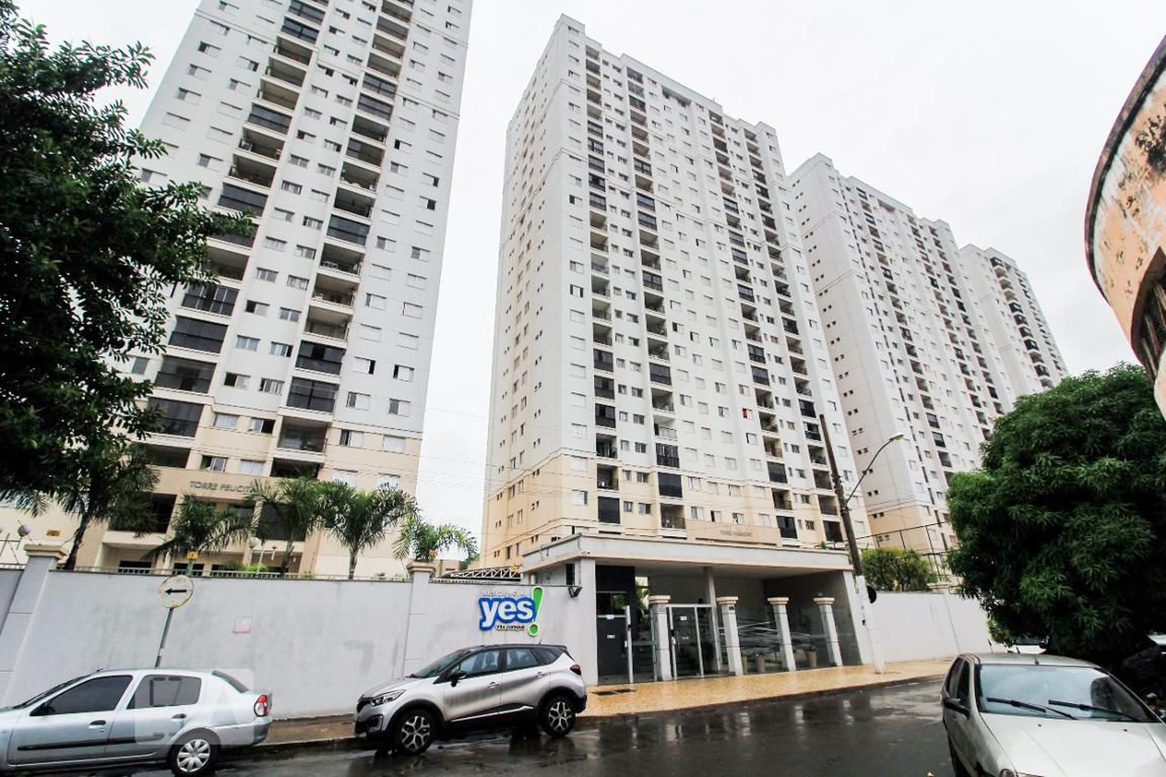 Fachada do Condomínio Residencial Yes 1