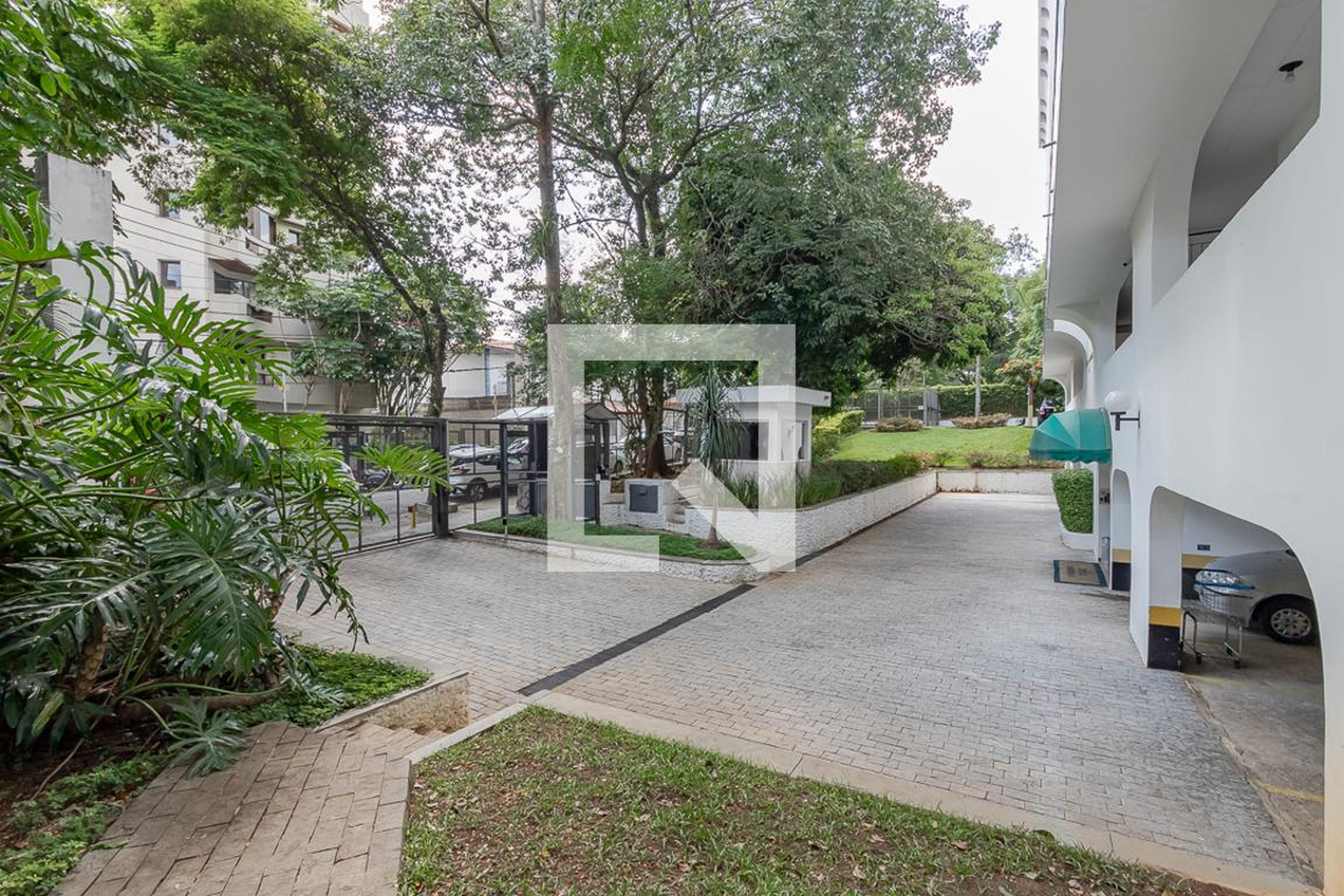 Entrada - Edifício Samambaias