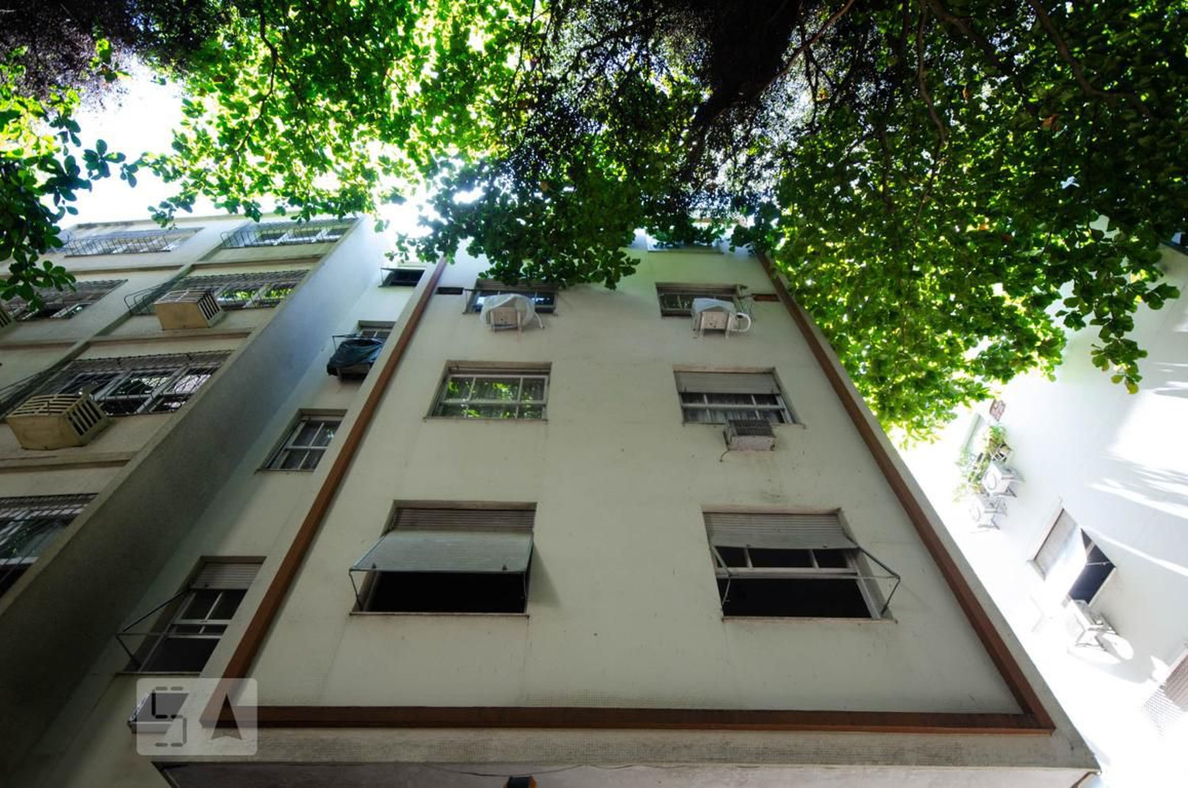 Fachada do Prédio Edifício Kantuta