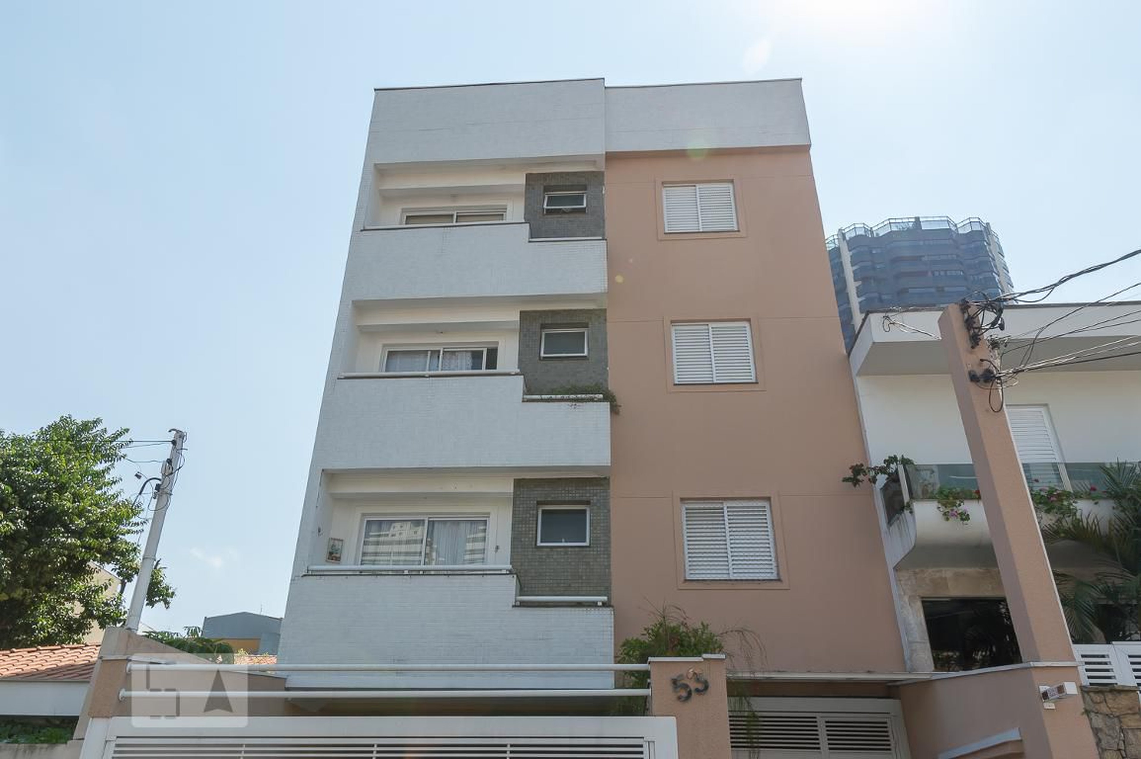 Fachada do Prédio Condomínio em Rua Alexandre Marcondes Filho, 53