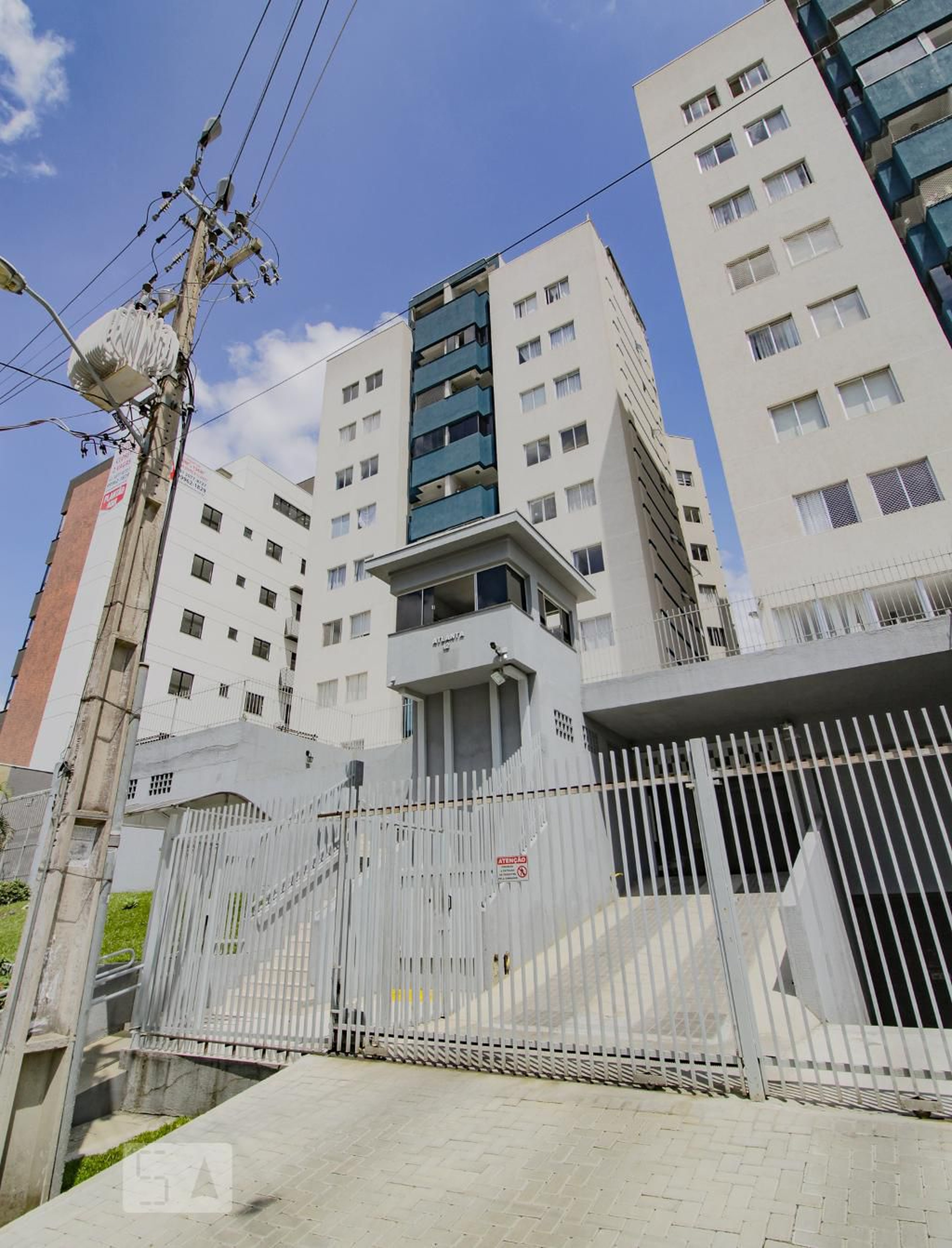 Fachada do Condomínio Condomínio Atlanta