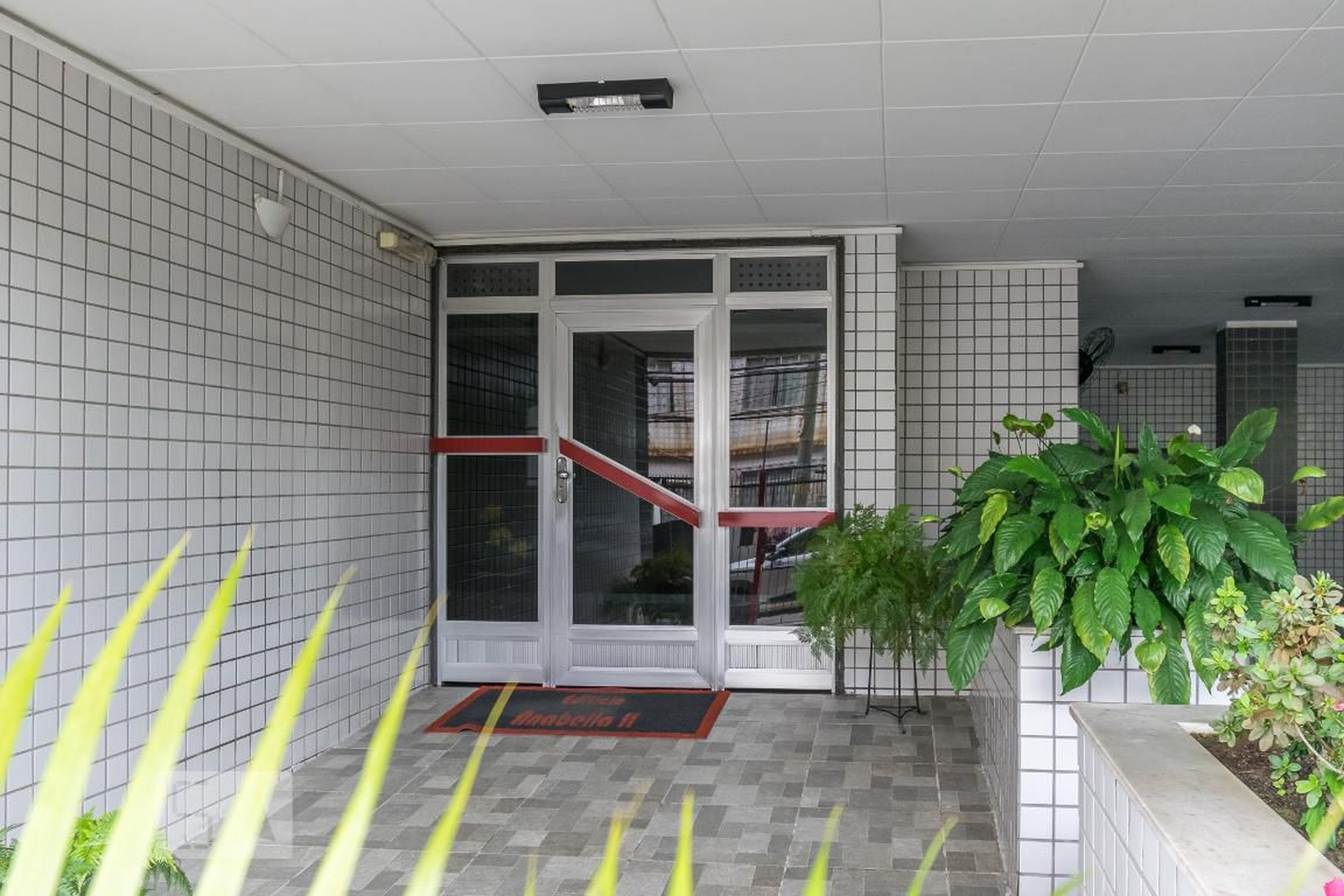 Entrada do Prédio - null