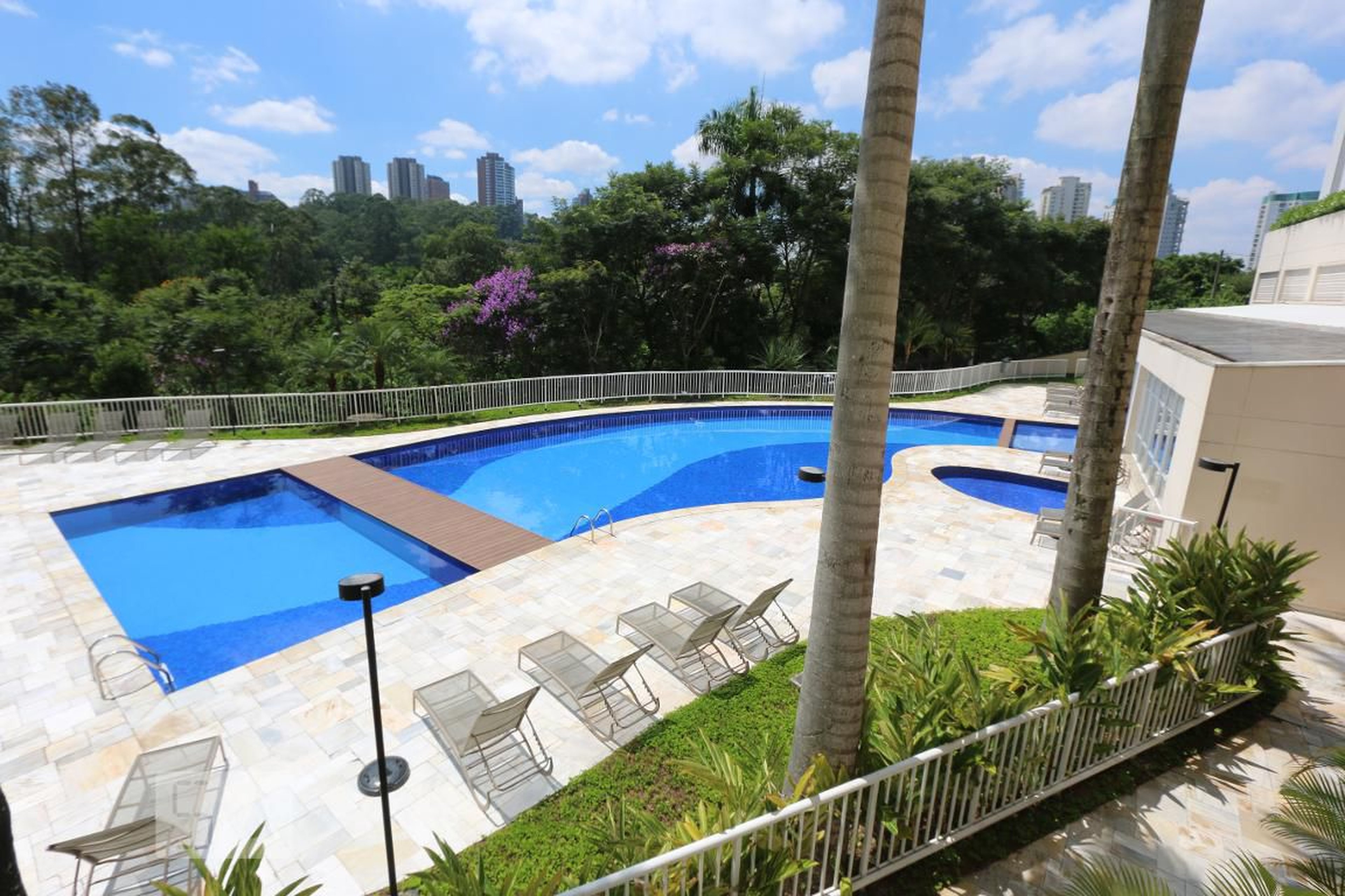 piscina - Cristais da Terra