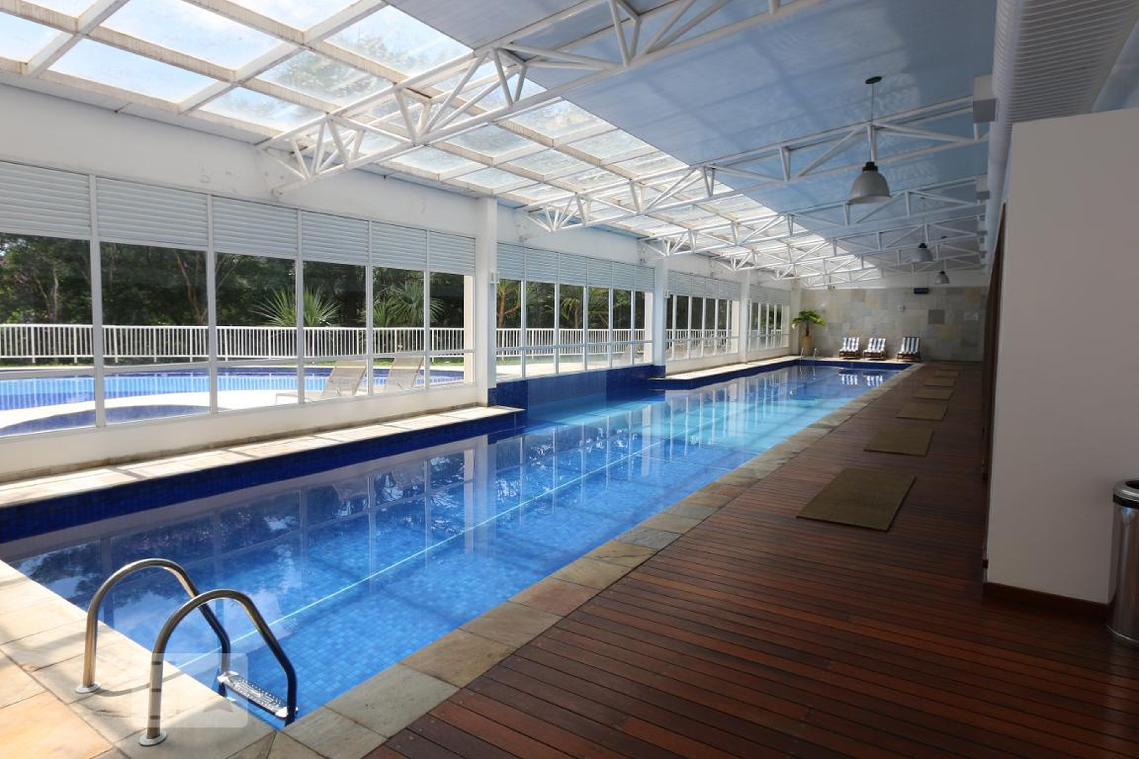 piscina aquecida - Cristais da Terra