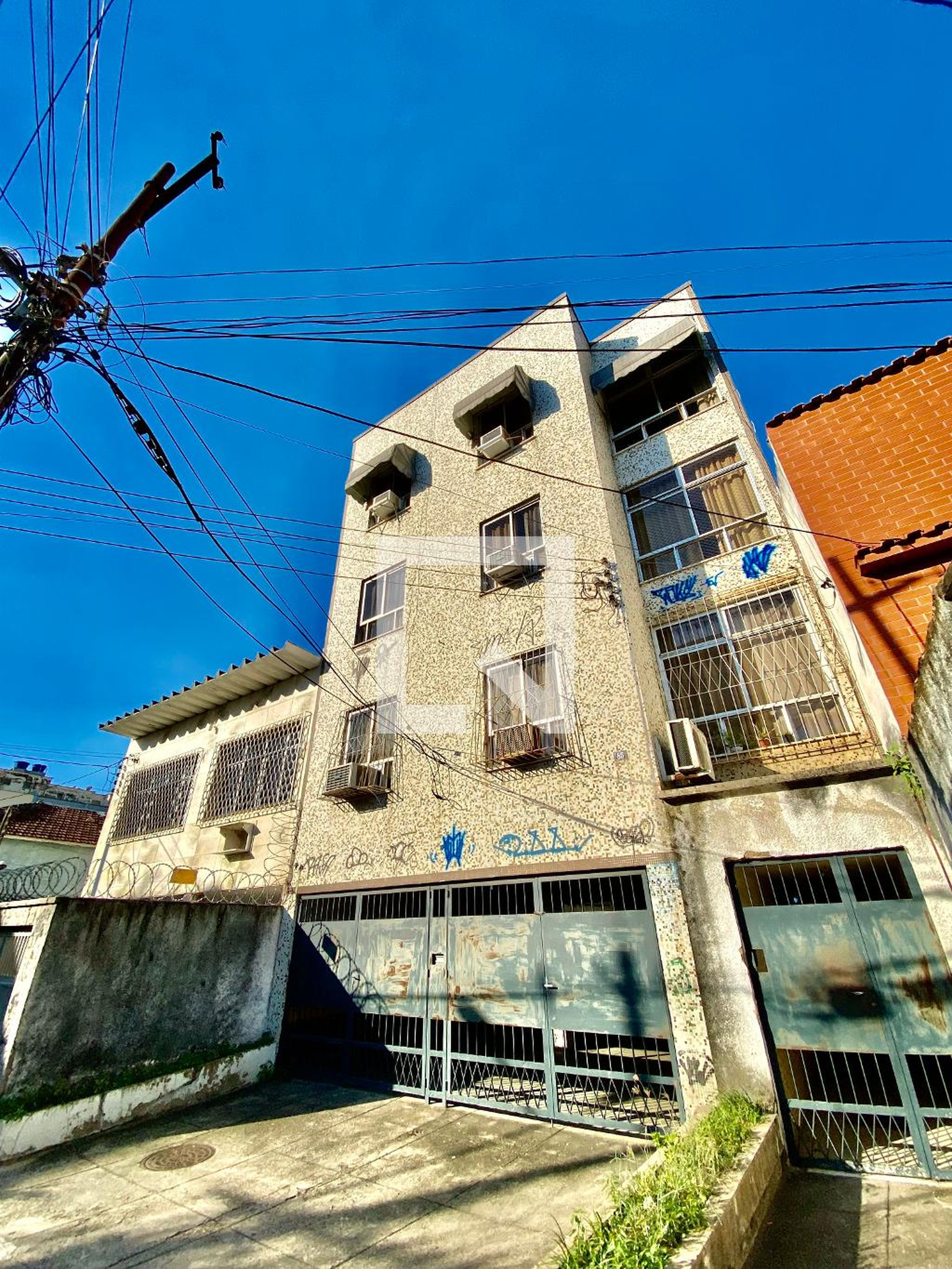 Fachada do Prédio Condomínio em Rua Filgueiras Lima, 85