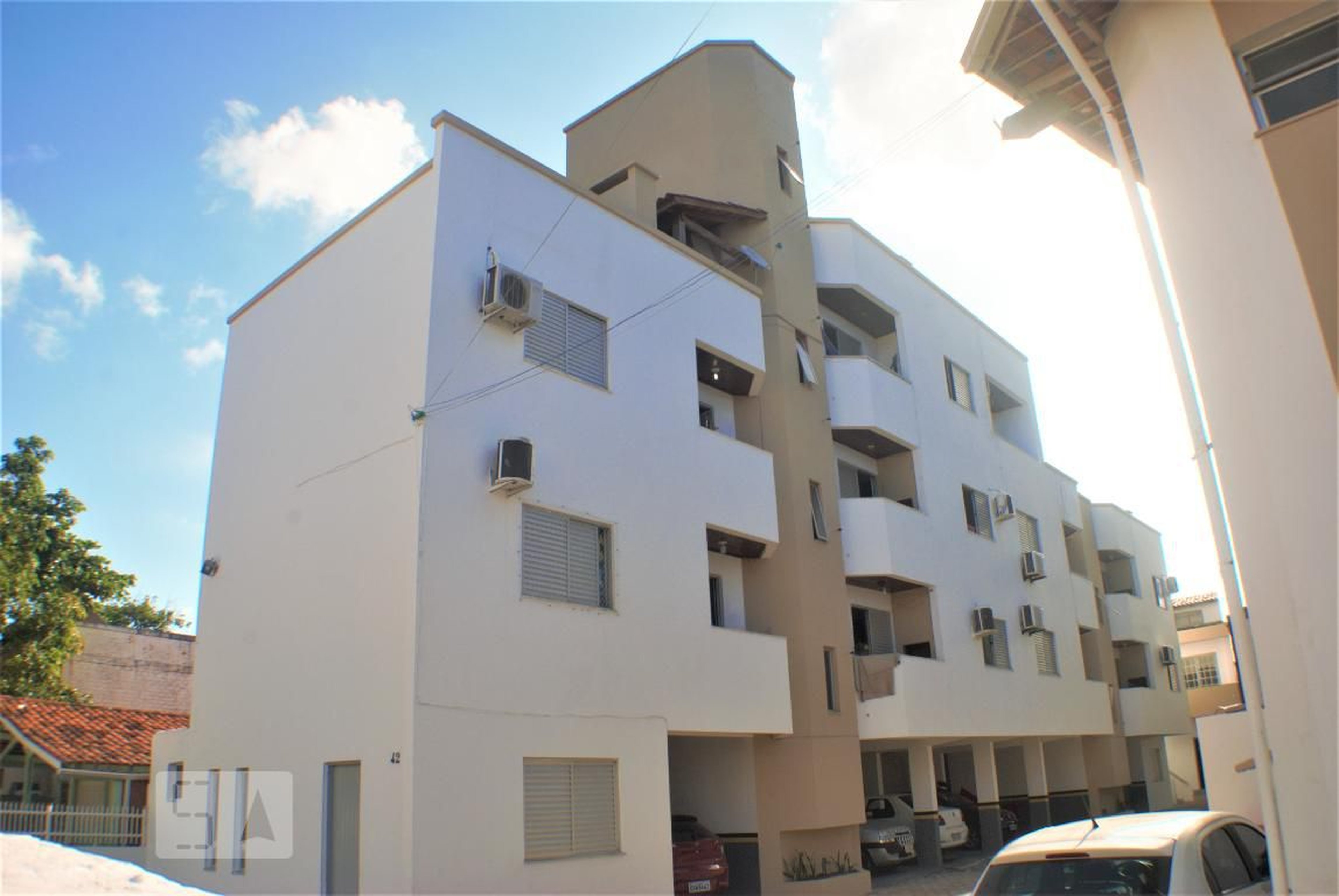 Fachada Condomínio em Rua Adão dos Reis, 48 984586651