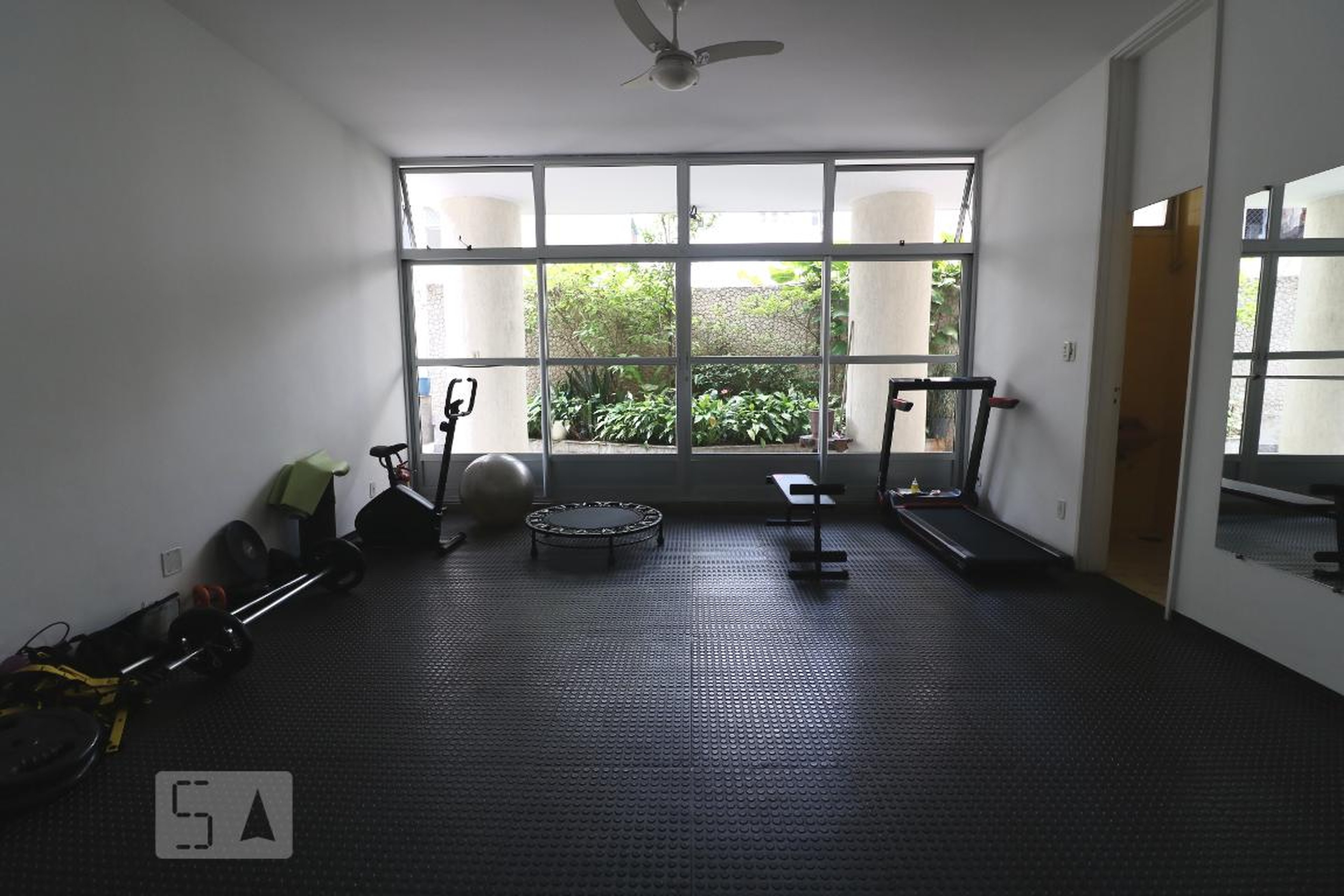 Academia - Edifício Laranjeiras