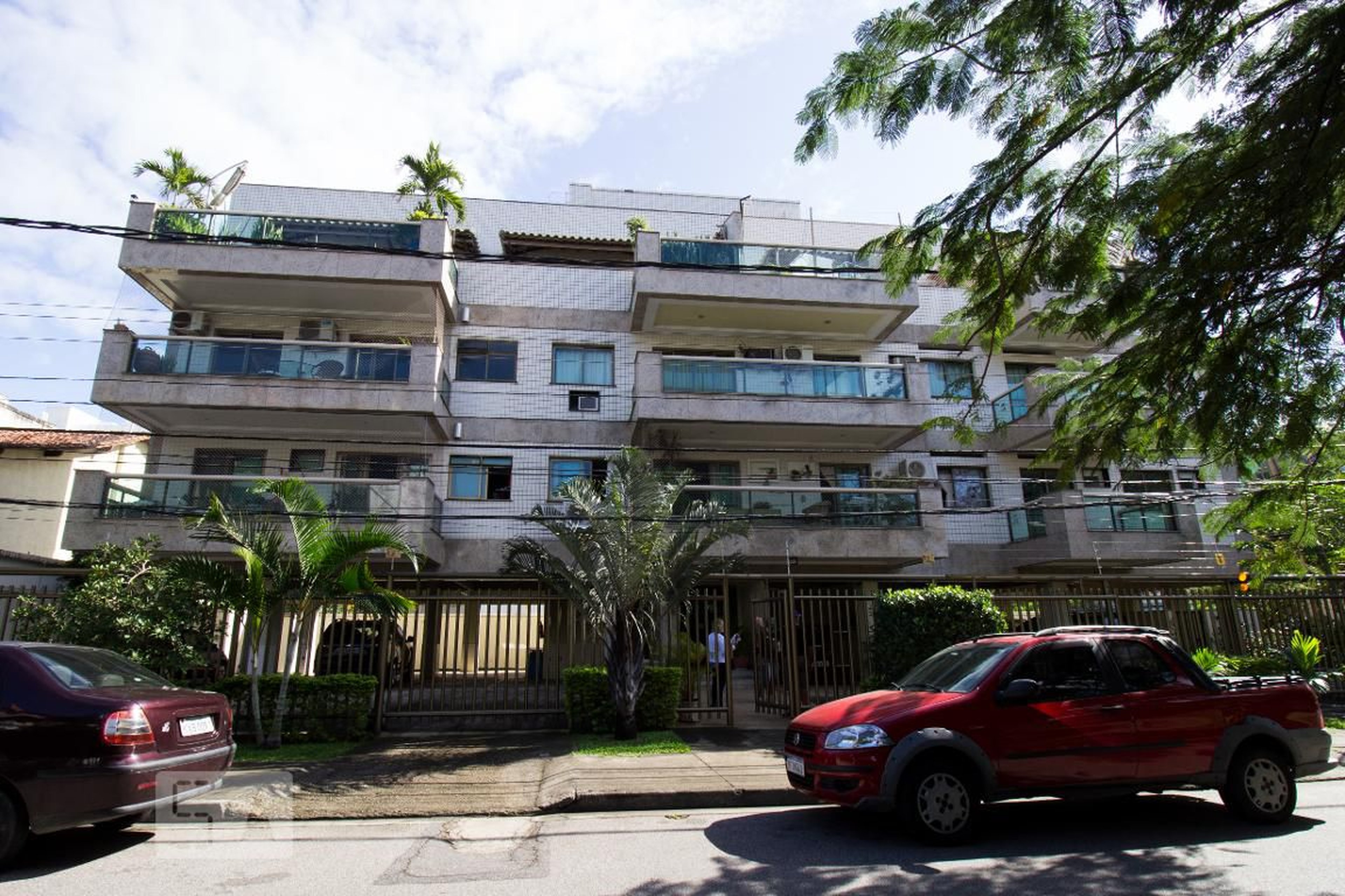 Fachada do Prédio Condomínio em Rua Professor Taciel Cylleno, 264