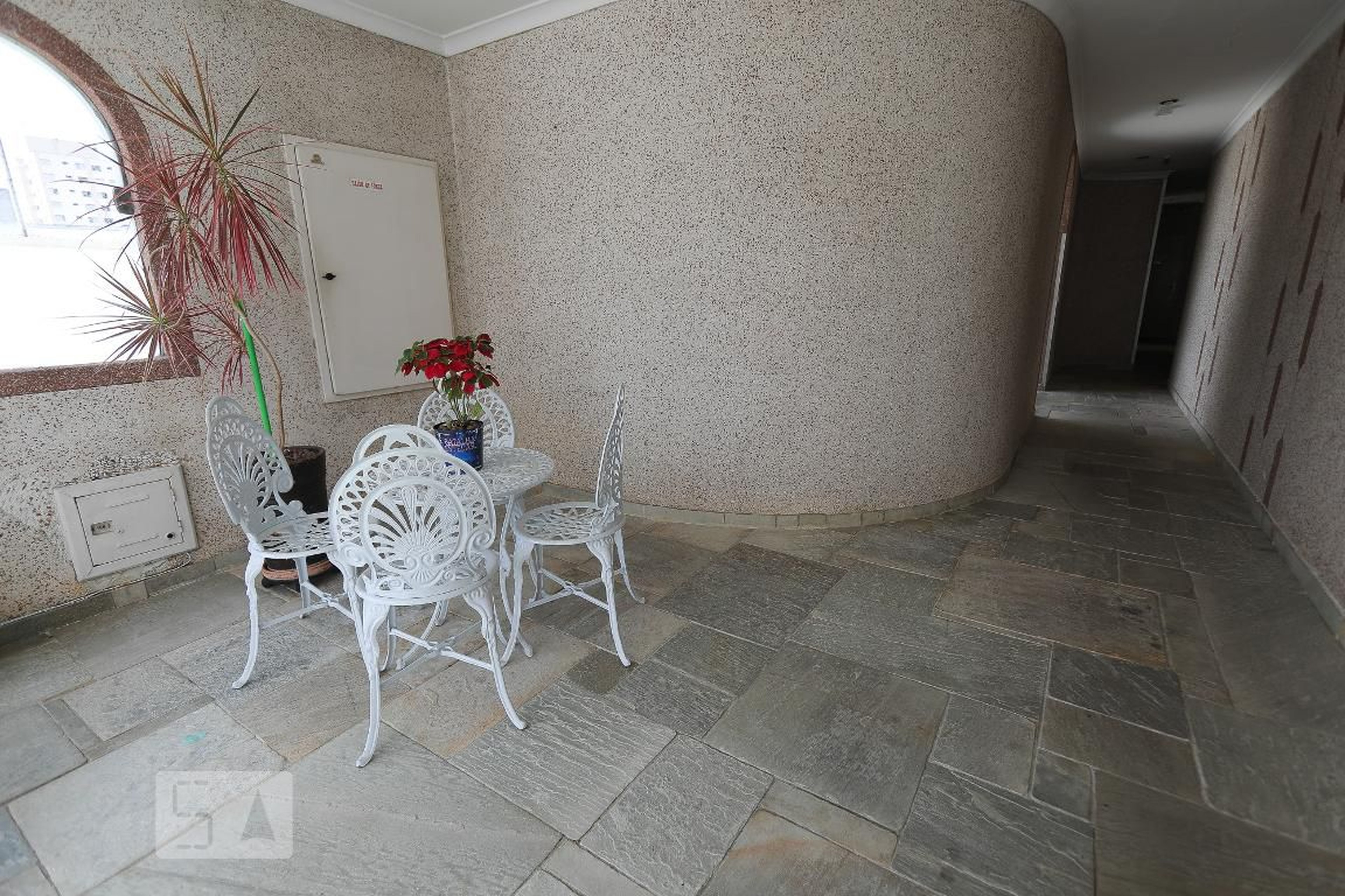 Hall de Entrada - John Johann. Ottembreit