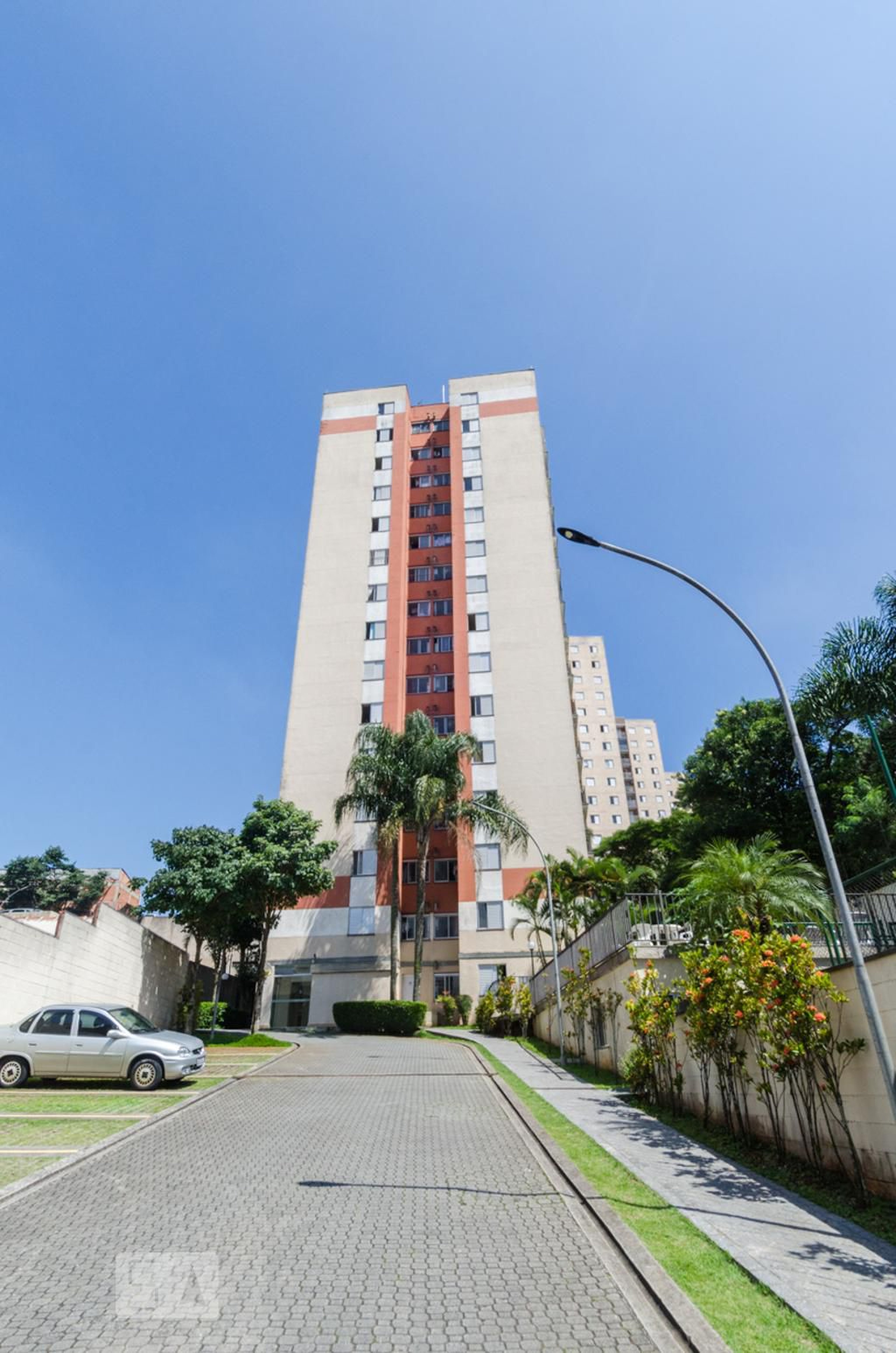 Fachada Condomínio em Rua São João, 184