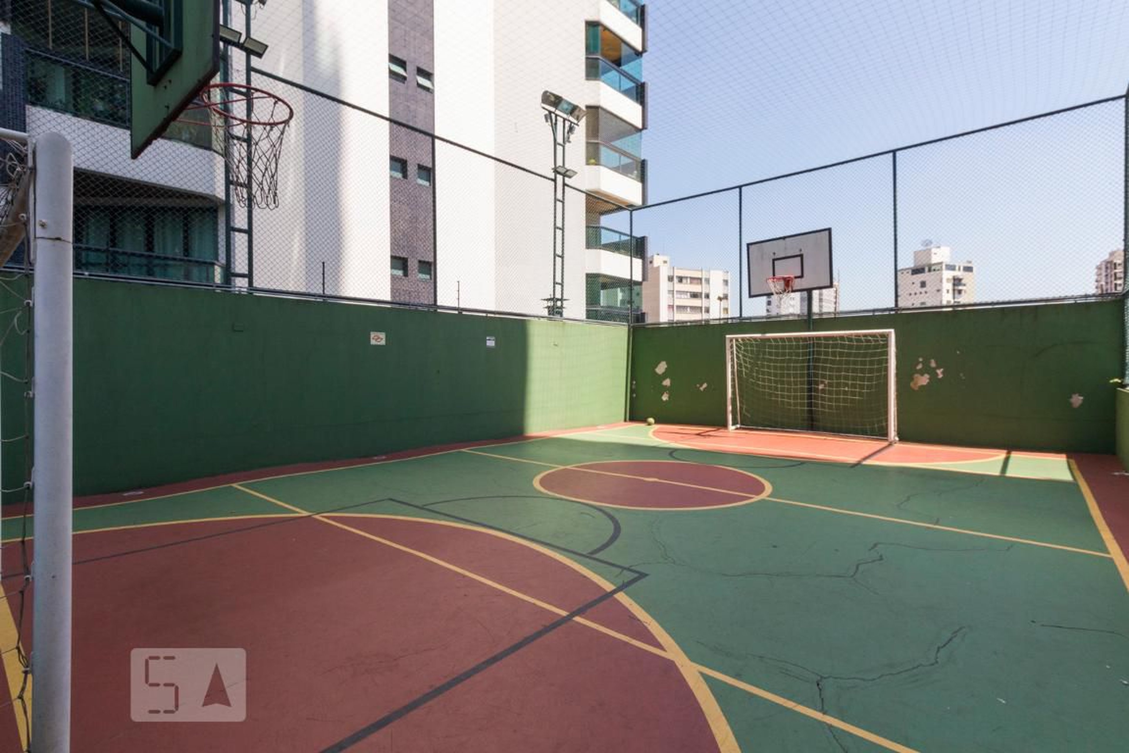 Quadra Esportiva - Topazio Imperial