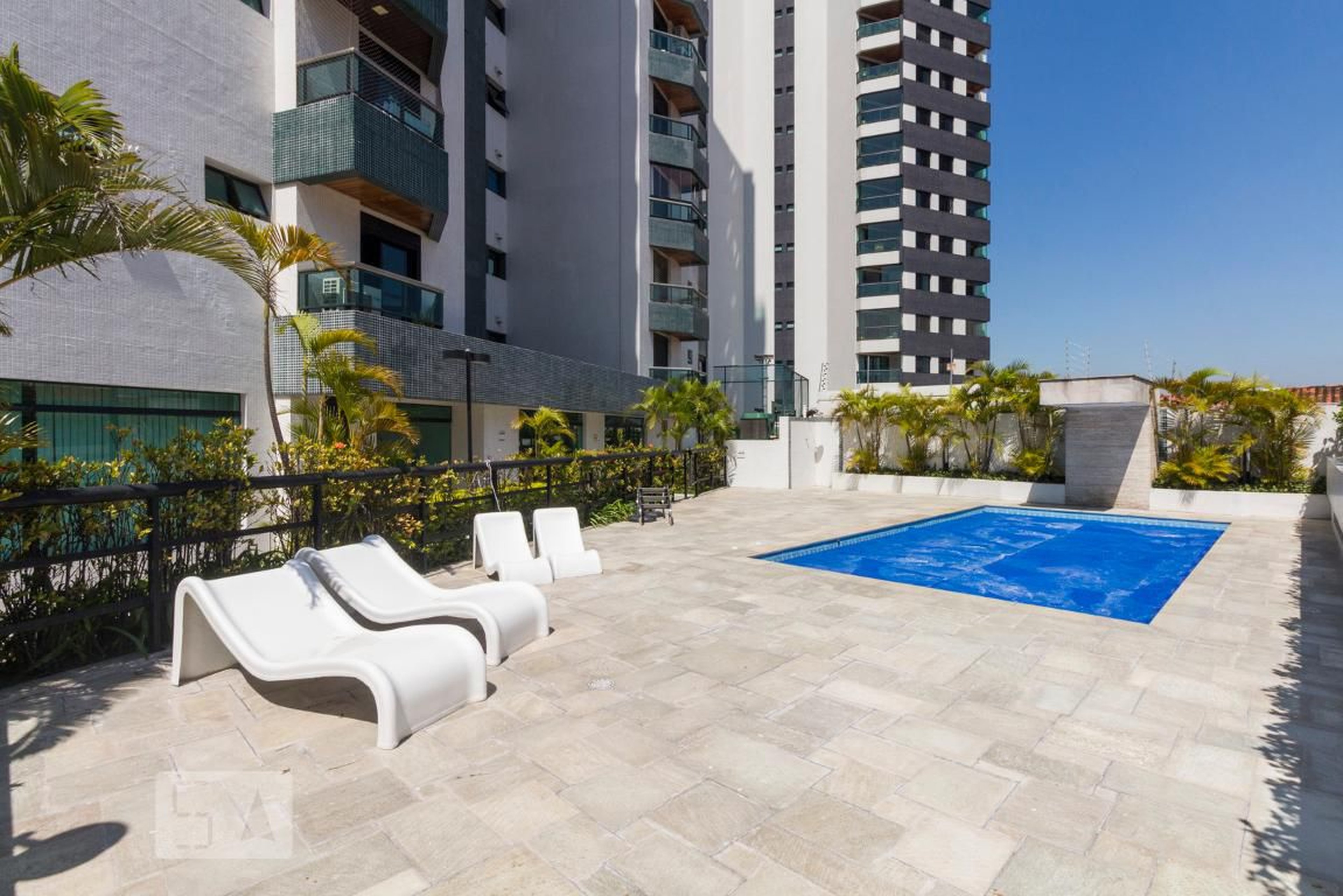 Piscina - Topazio Imperial