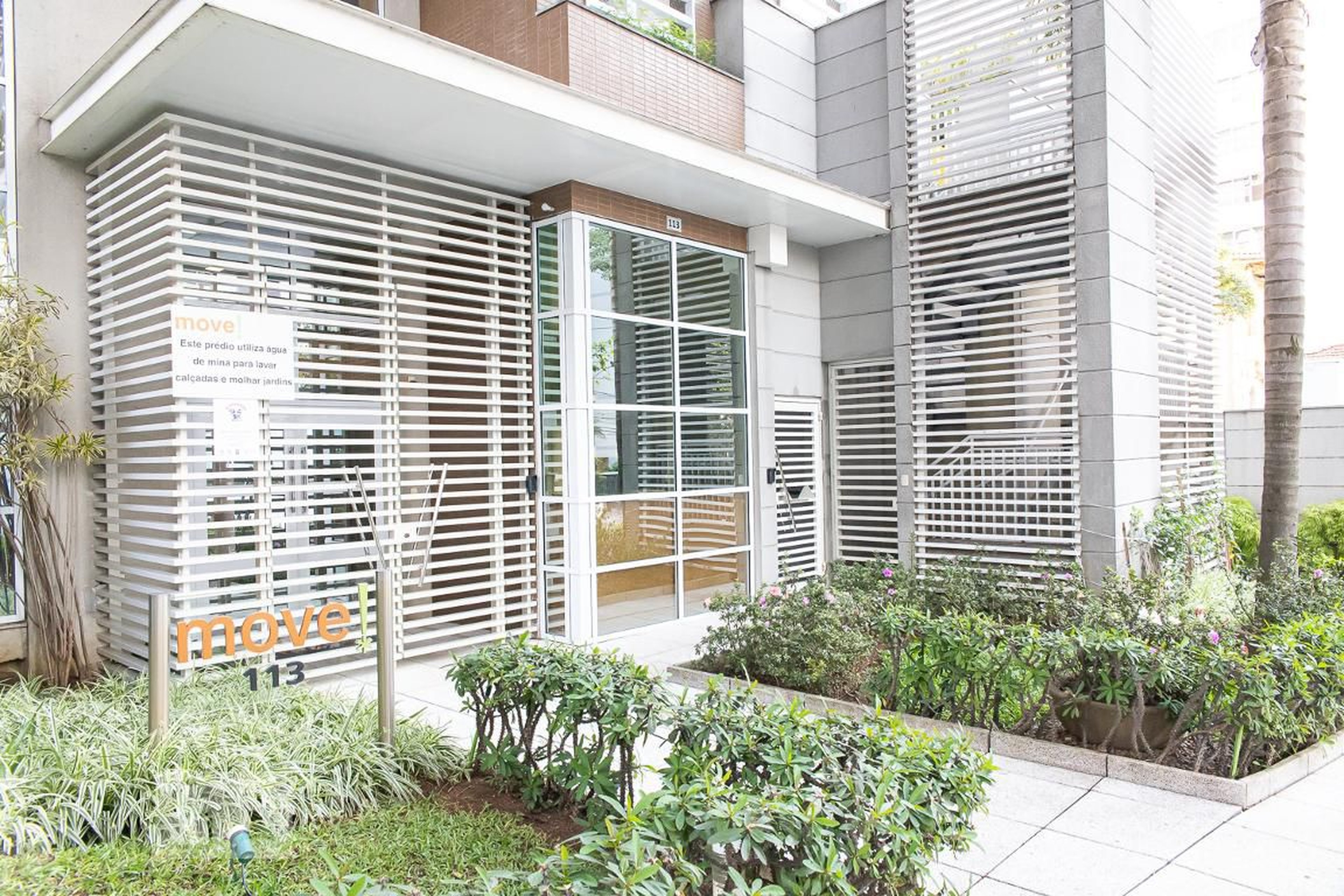 Fachada do Condomínio Edifício MOVE