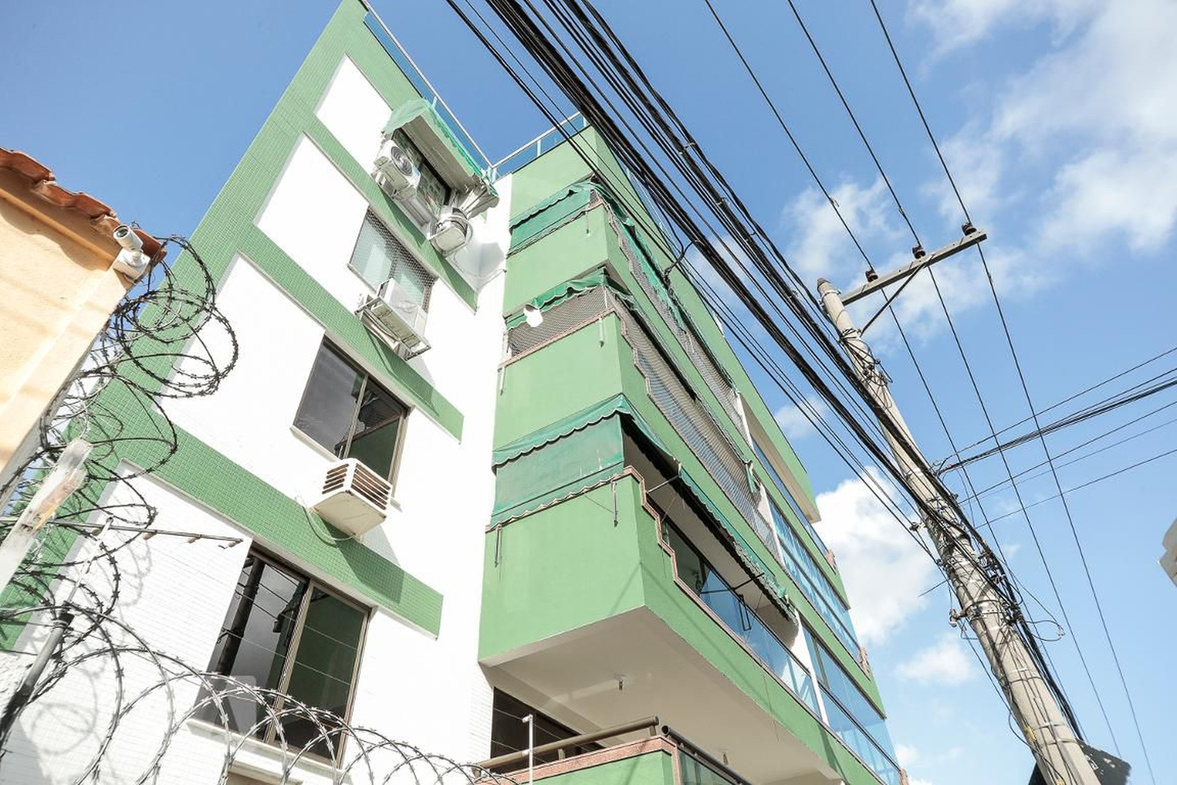 Fachada Condomínio em Rua Aquidabã, 921