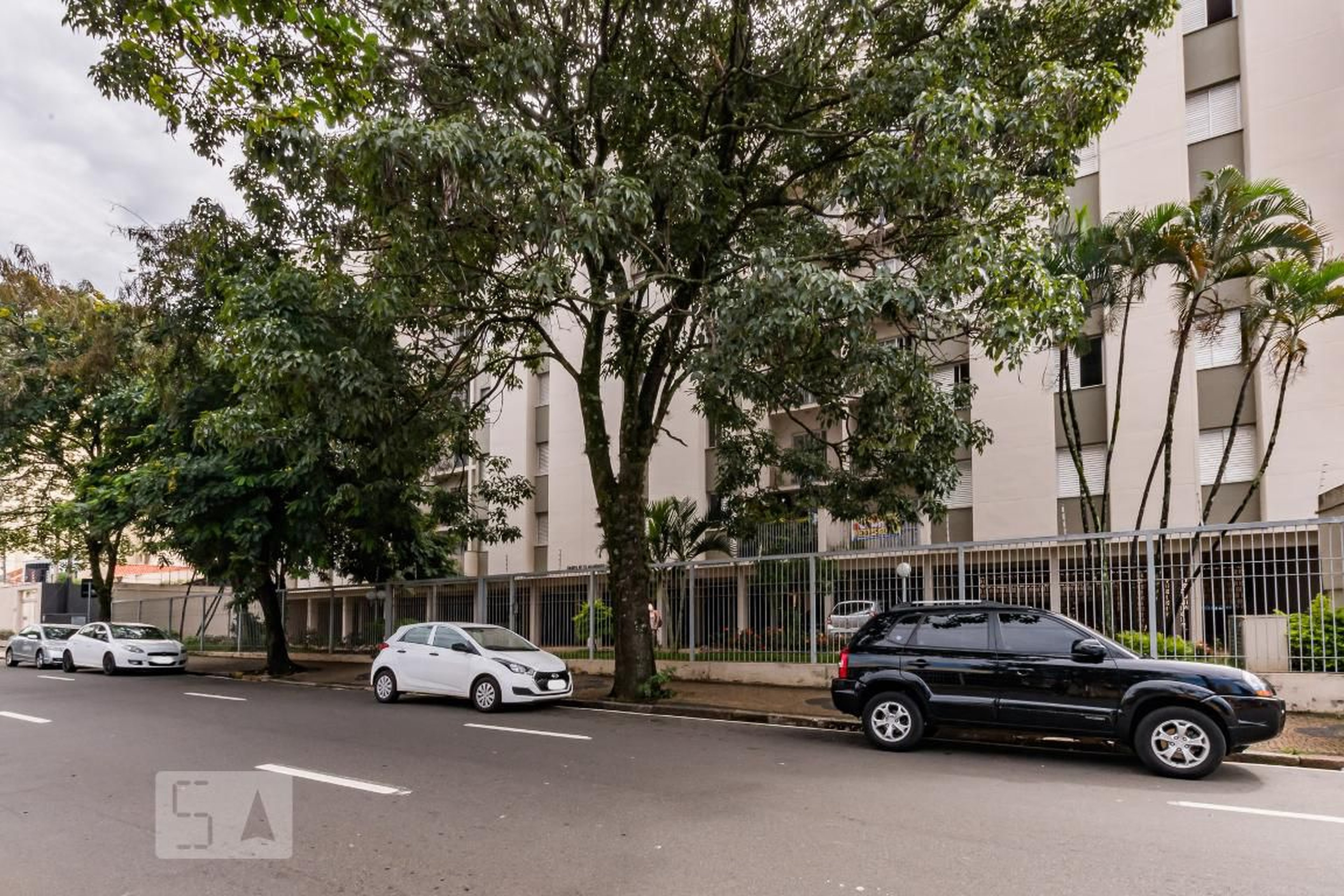 Fachada do Condomínio Condomínio Parque Guanabara