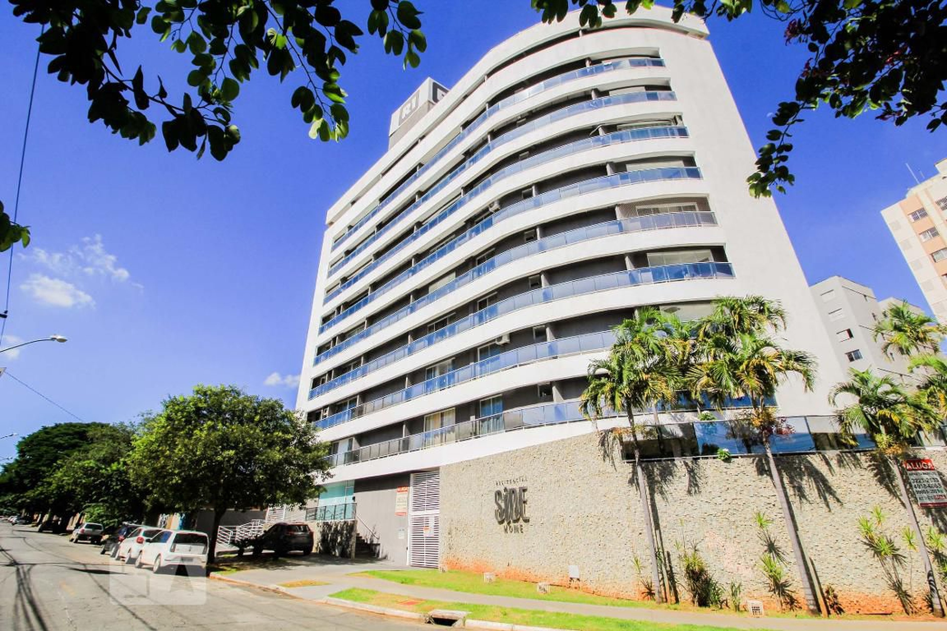 Fachada do Condomínio Condomínio Side Home