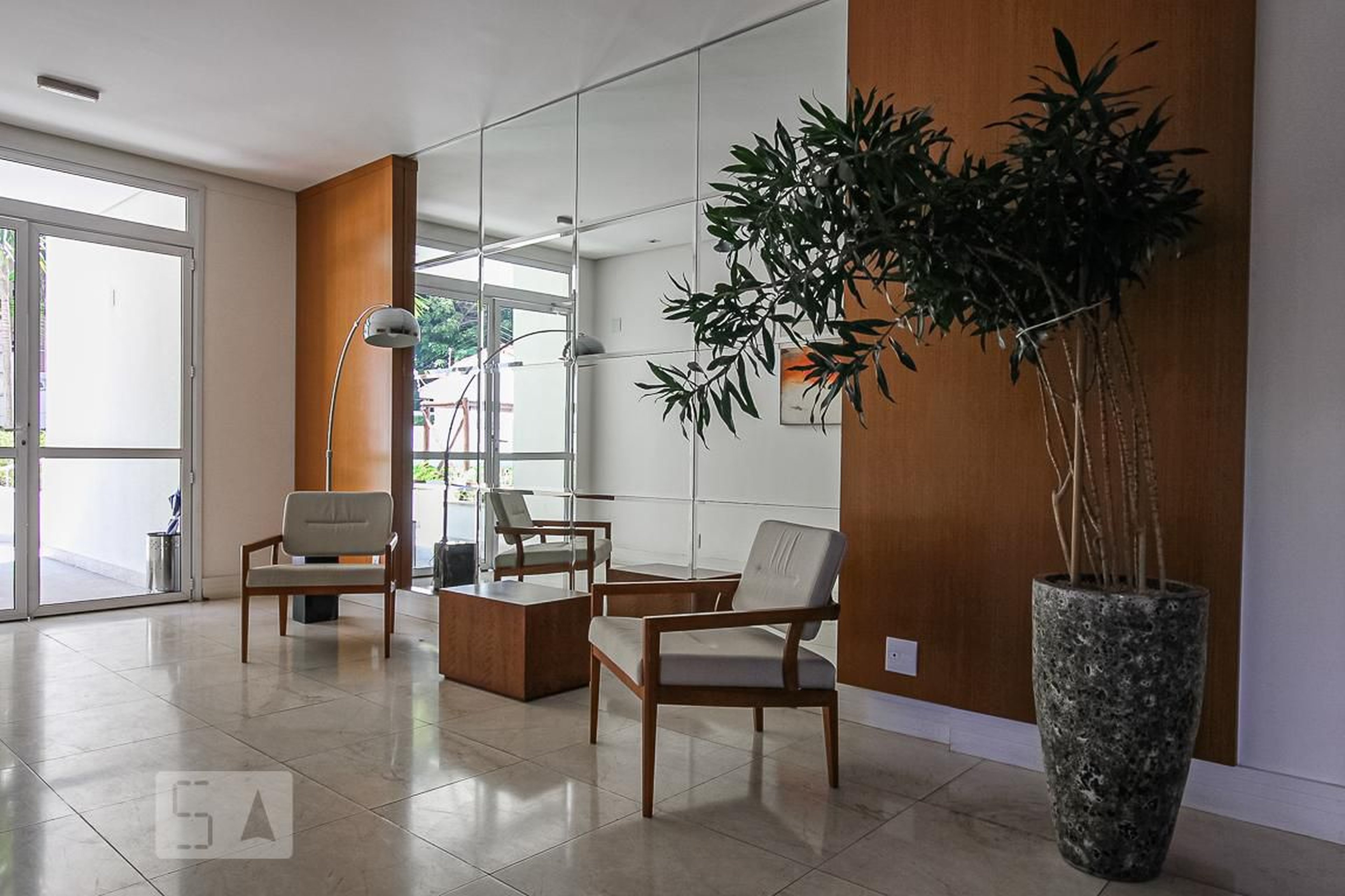 Hall - Bello Cambuí