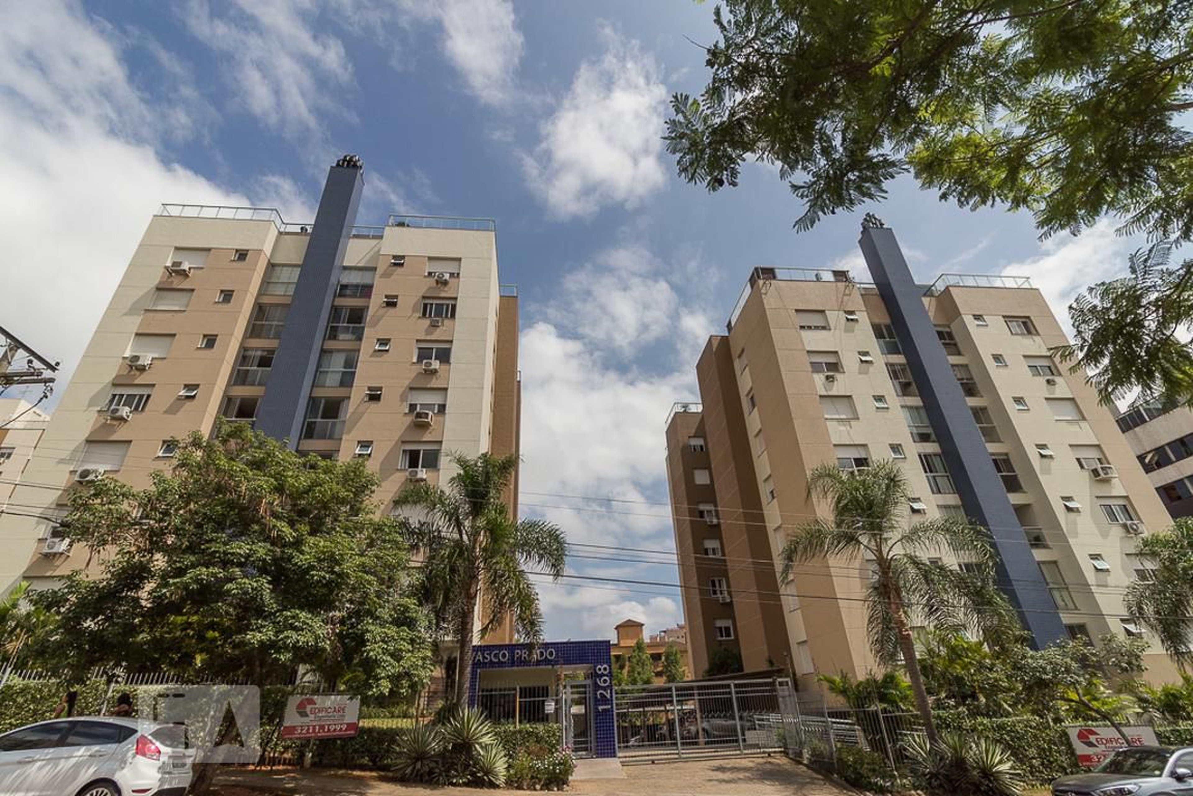 Fachada Condomínio em Avenida General Barreto Viana, 1264